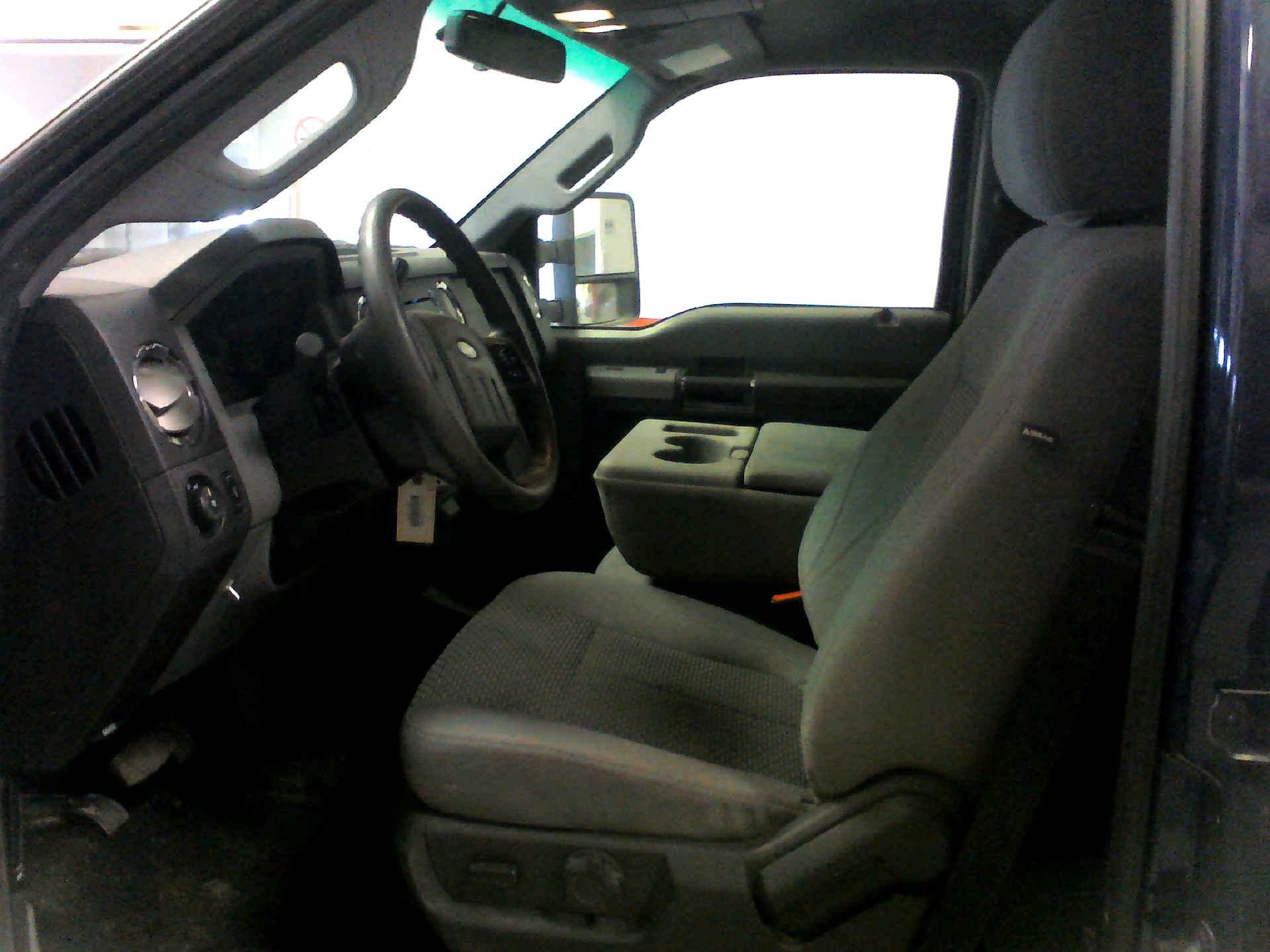 2012 FORD F-250 SD XLT CREW CAB 4WD 6.7L V8 OHV 16V DIESEL AUTOMATIC SN:1FT7W2BT8CEB02556 OPTIONS:AC - Image 5 of 9