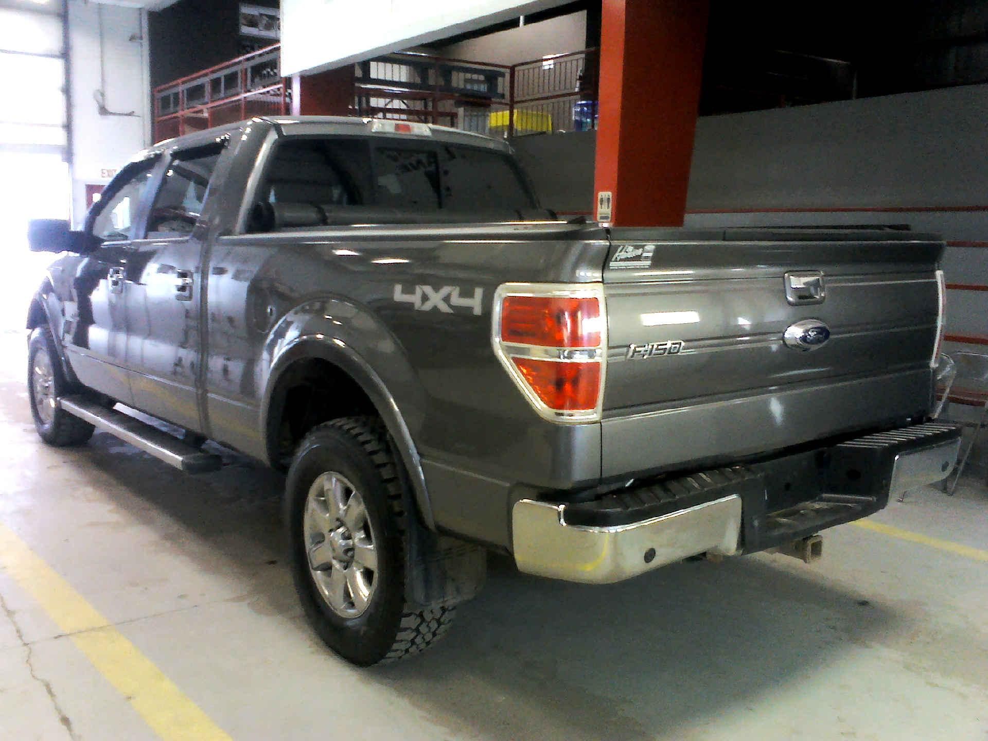 2013 FORD F-150 LARIAT SUPERCREW 4WD 6.2L V8 SOHC 16V AUTOMATIC SN:1FTFW1E62DFA07689 OPTIONS:AC TW - Image 2 of 8