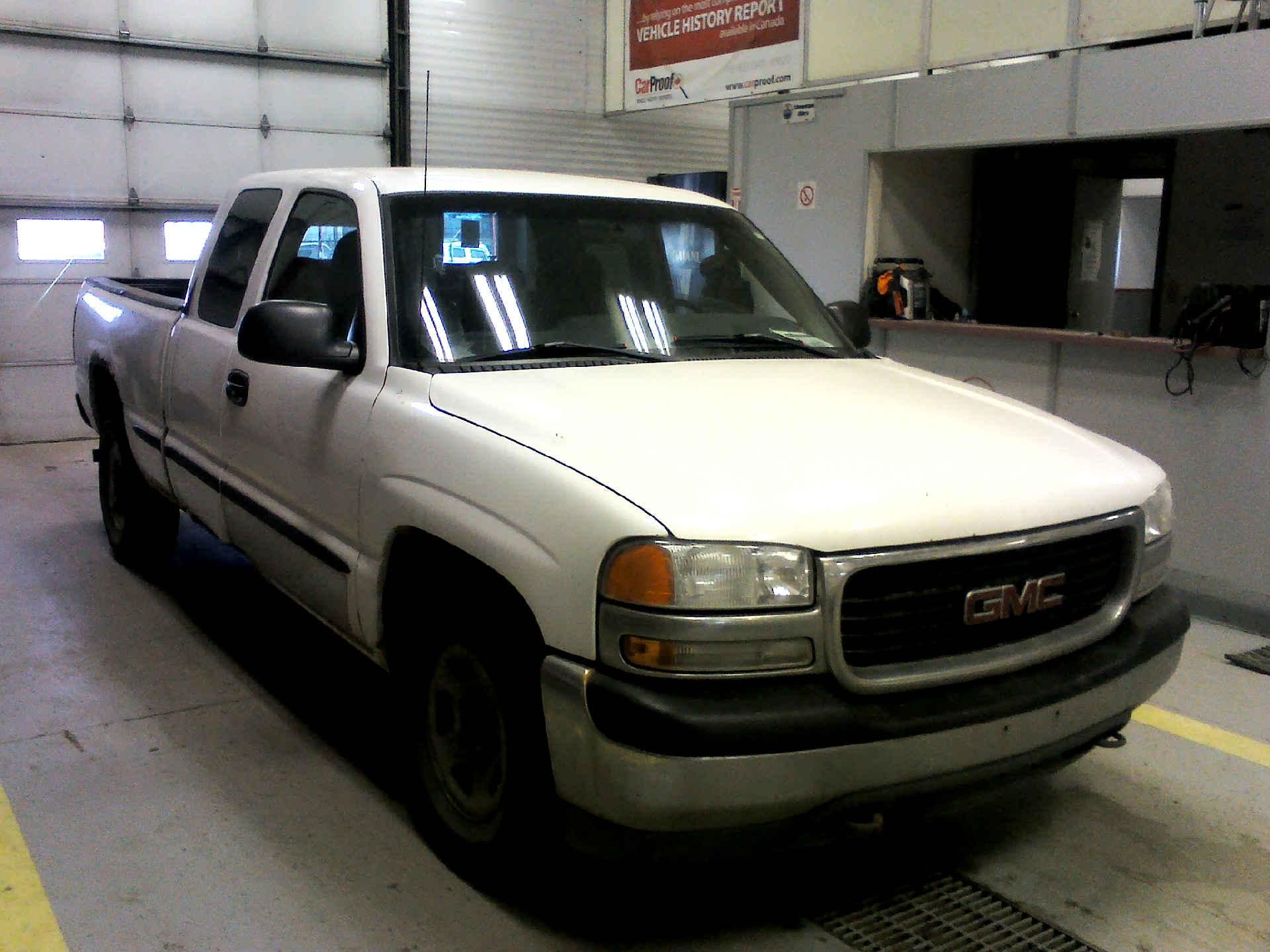 2000 GMC SIERRA 1500 SL EXT. CAB 4-DOOR  2WD 4.8L V8 OHV 16V AUTOMATIC SN:2GTEC19V4Y1389985 - Image 3 of 11