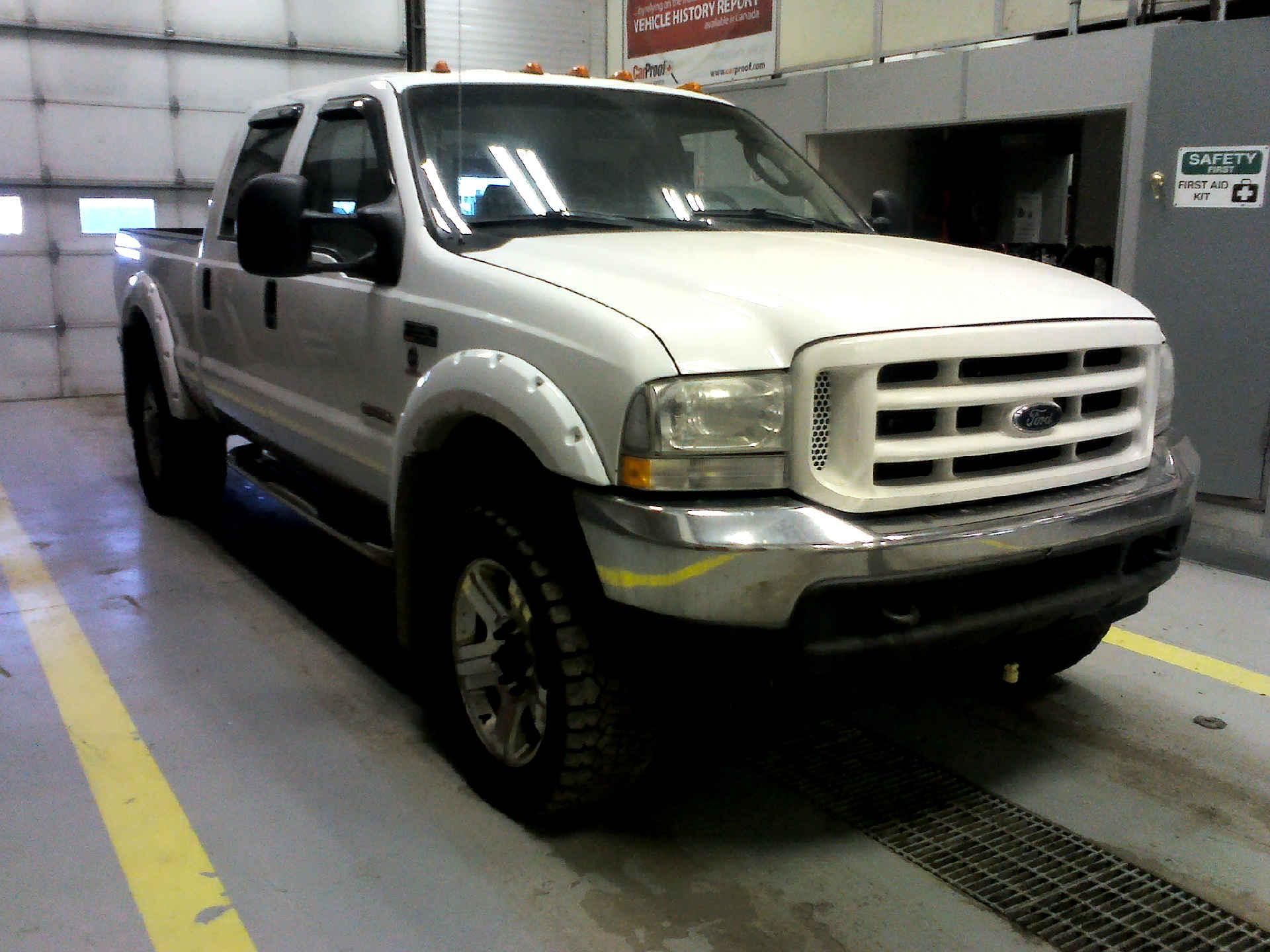 2004 FORD F-350 SD LARIAT CREW CAB LONG BED 4WD 6.0L V8 OHV 32V TURBO DIESEL AUTOMATIC SN: - Image 3 of 9