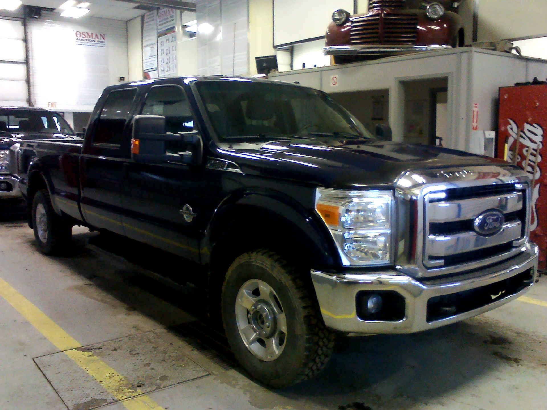2012 FORD F-250 SD XLT CREW CAB 4WD 6.7L V8 OHV 16V DIESEL 5-SPD AUTOMATIC SN:1FT7W2BT4CEA94469 - Image 3 of 9