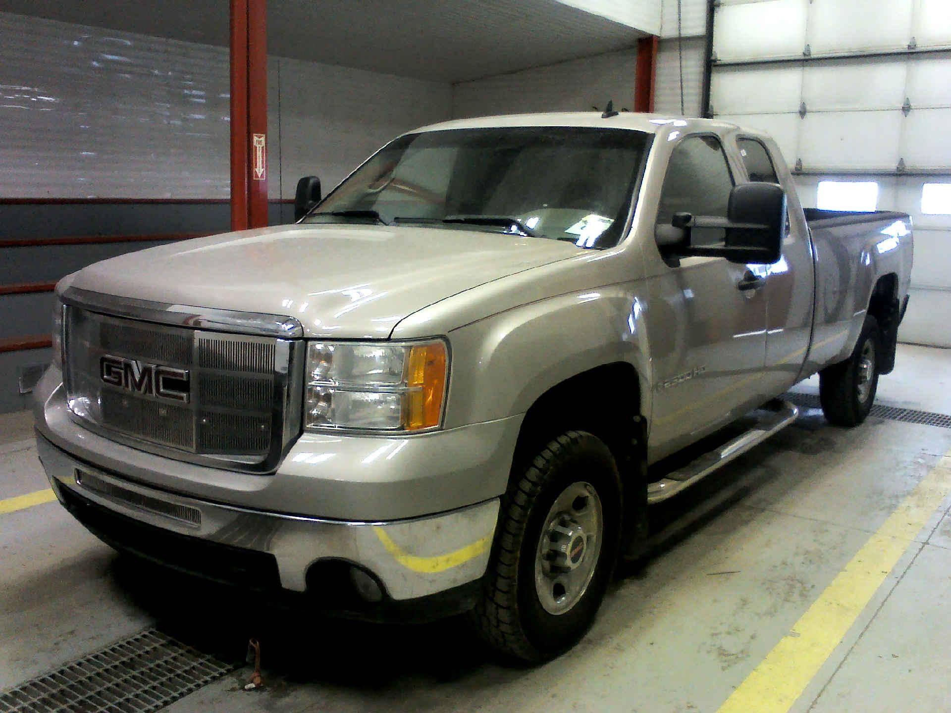 2007 GMC SIERRA 2500HD EXT. CAB 4WD 6.0L V8 OHV 16V AUTOMATIC SN:1GTHK29K47E535066 OPTIONS:AC TW