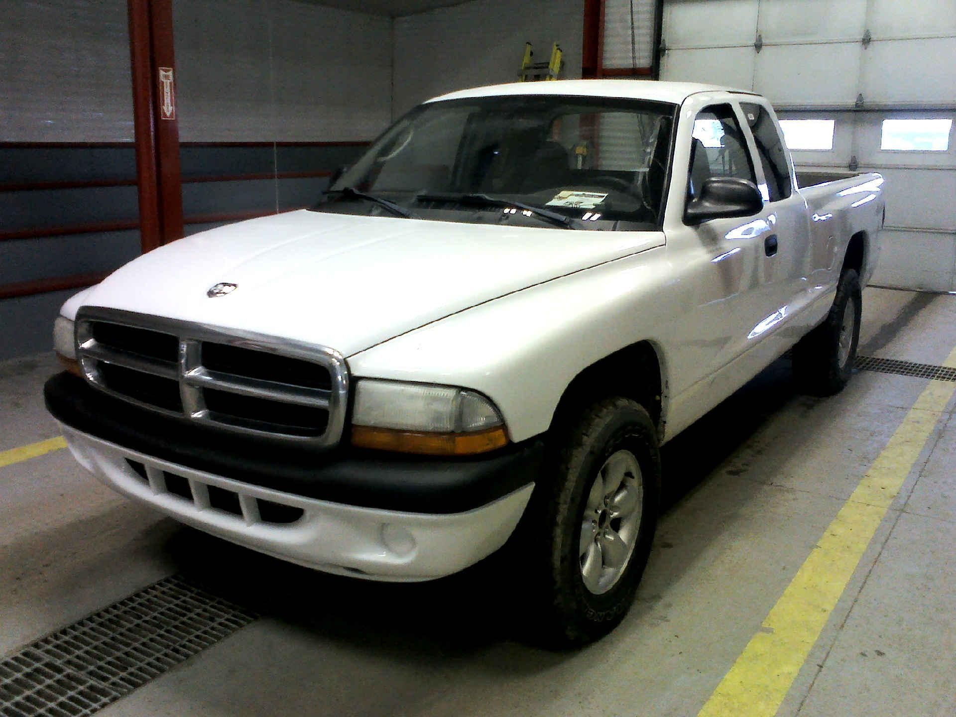 2004 DODGE DAKOTA SPORT CLUB CAB 4WD 4.7L V8 SOHC 16V AUTOMATIC SN:1D7HG32N74S640697 OPTIONS:AC TW