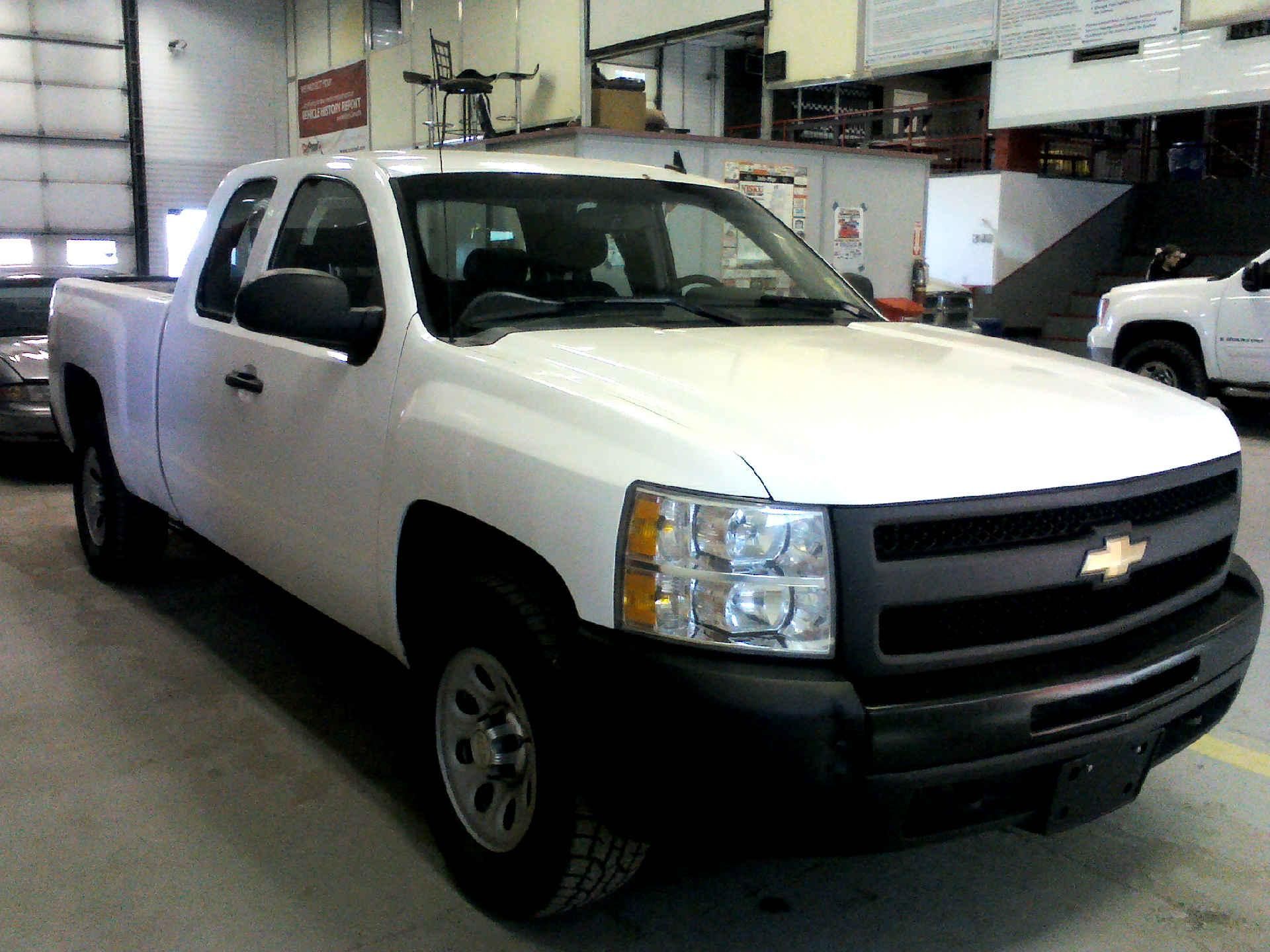 2010 CHEVROLET SILVERADO 1500 EXTENDED CAB 4WD 4.8L V8 OHV 16V AUTOMATIC SN:1GCSKPEA6AZ124803 - Image 3 of 9