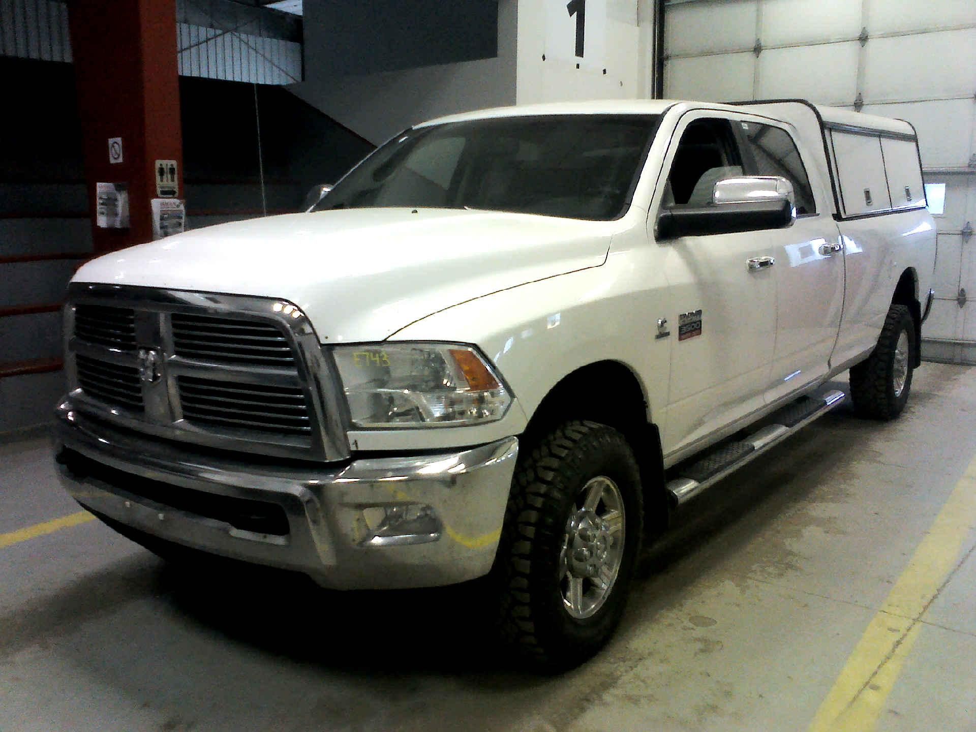 2011 RAM 3500 ST CREW CAB SWB 4WD 6.7L L6 OHV 24V TURBO DIESEL AUTOMATIC SN:3D73Y3CL7BG547168