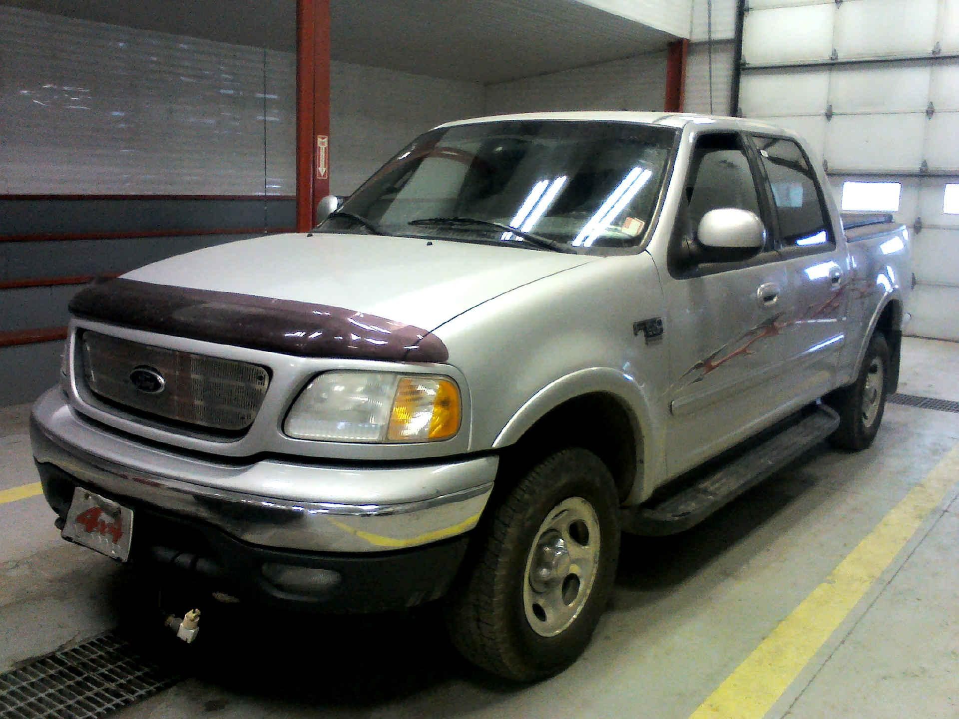 2001 FORD F-150 XLT SUPERCREW 4WD 4.6L V8 SOHC 16V AUTOMATIC SN:1FTRW08WX1KA77379 OPTIONS:AC TW CC