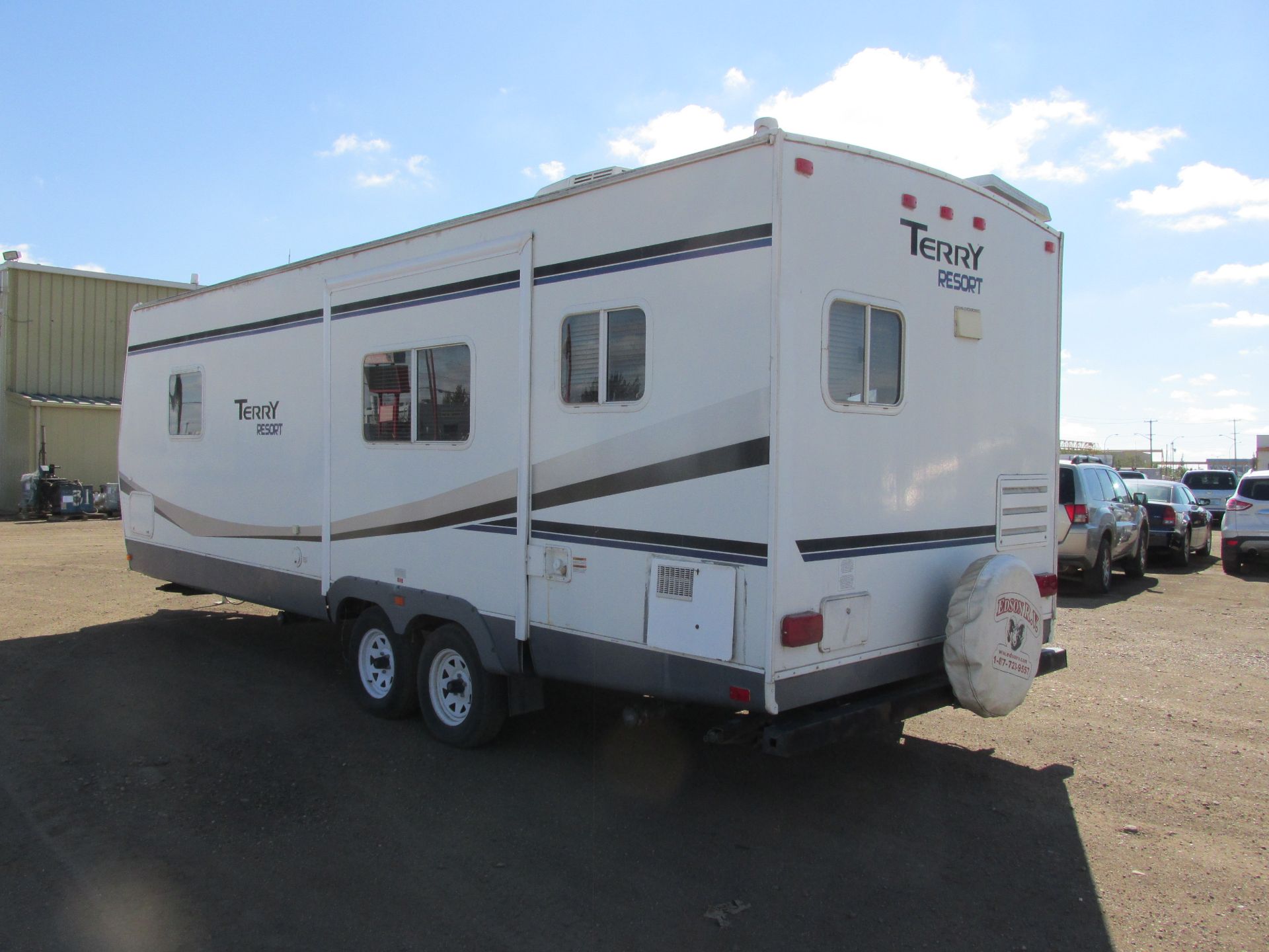 2007 FLEETWOOD TERRY RESORT 240RSK TRAVEL TRAILER SN:1EA1R242972498637 ALBERTA ACTIVE NOTES:FRONT: - Image 2 of 10