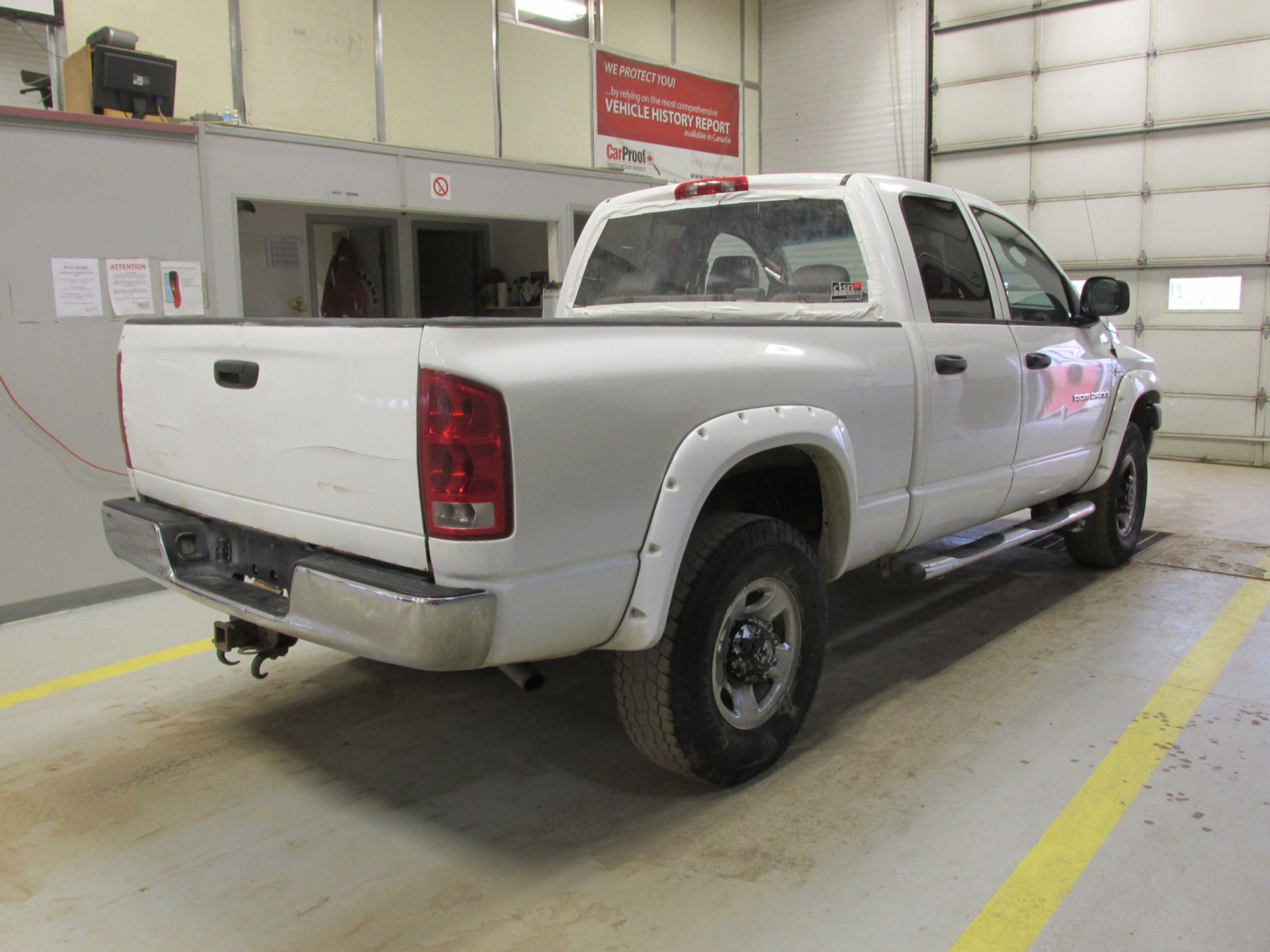 2006 DODGE RAM 2500 QUAD CAB 4WD 5.7L V8 OHV 16V AUTOMATIC SN:1D7KS28D96J167245 OPTIONS:AC TW CC - Image 4 of 11