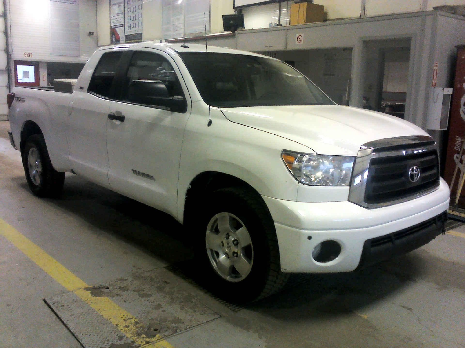 2012 TOYOTA TUNDRA SR5 DOUBLE CAB 4.6L 4WD 4.6L V8 DOHC 32V AUTOMATIC SN:5TFUM5F10CX027617 OPTIONS: - Image 3 of 9