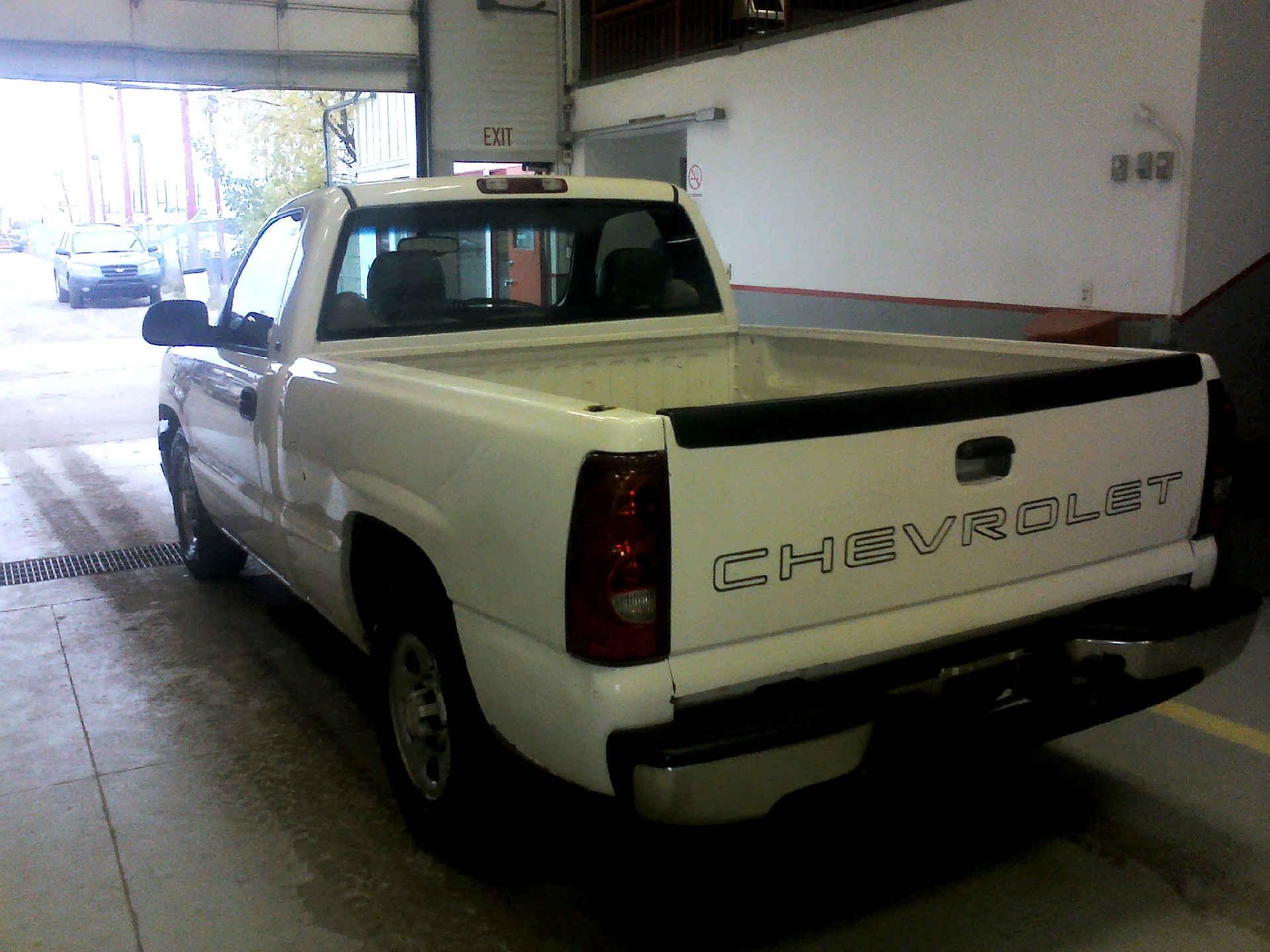 2003 CHEVROLET SILVERADO 1500 SHORT BED 2WD 4.3L V6 OHV 12V AUTOMATIC SN:1GCEC14X23Z289053 OPTIONS: - Image 2 of 8