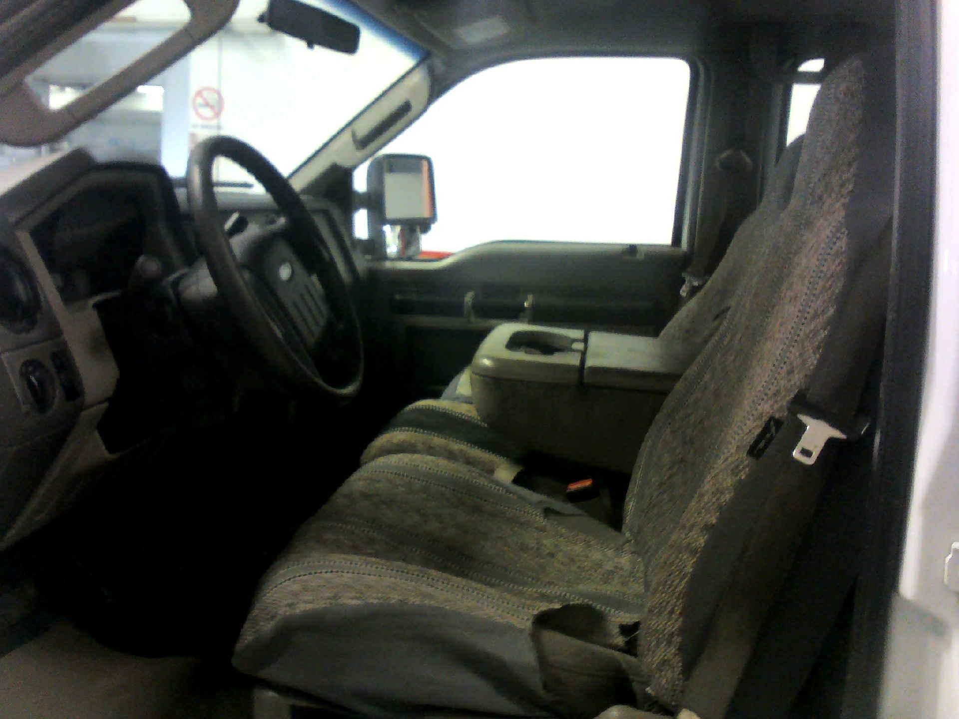 2008 FORD F-350 SD XL CREW CAB 4WD 6.4L V8 OHV 32V TURBO DIESEL AUTOMATIC SN:1FTWW31R18ED43535 - Image 5 of 9