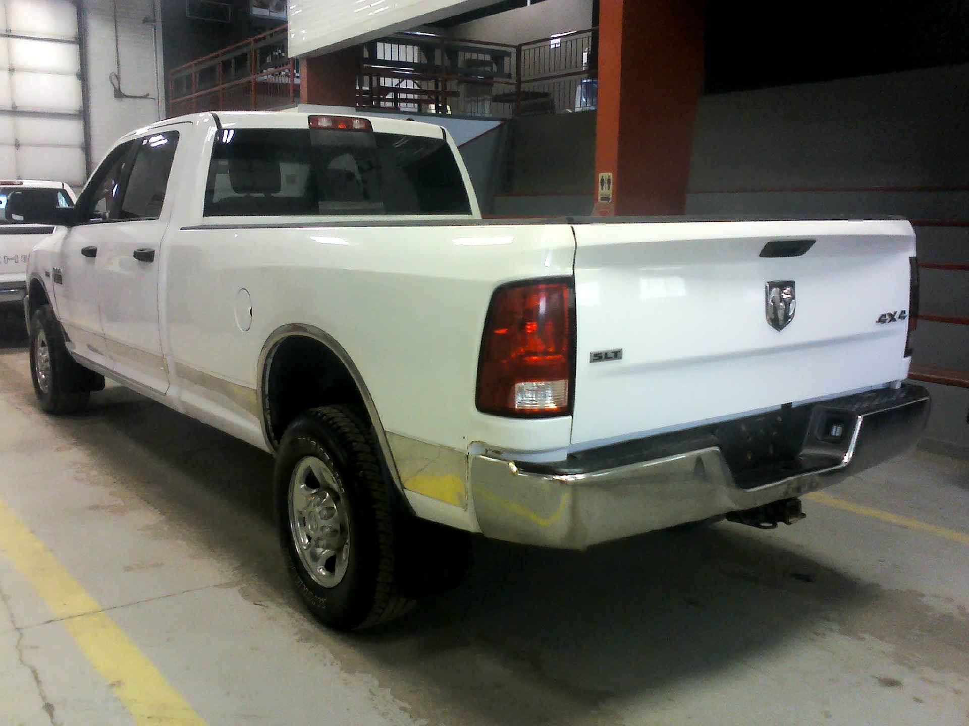 2011 DODGE 2500 SLT CREW CAB 4WD 5.7L V8 OHV 16V AUTOMATIC SN:3D7TT2CT0BG595412 OPTIONS:AC TW CC - Image 2 of 9