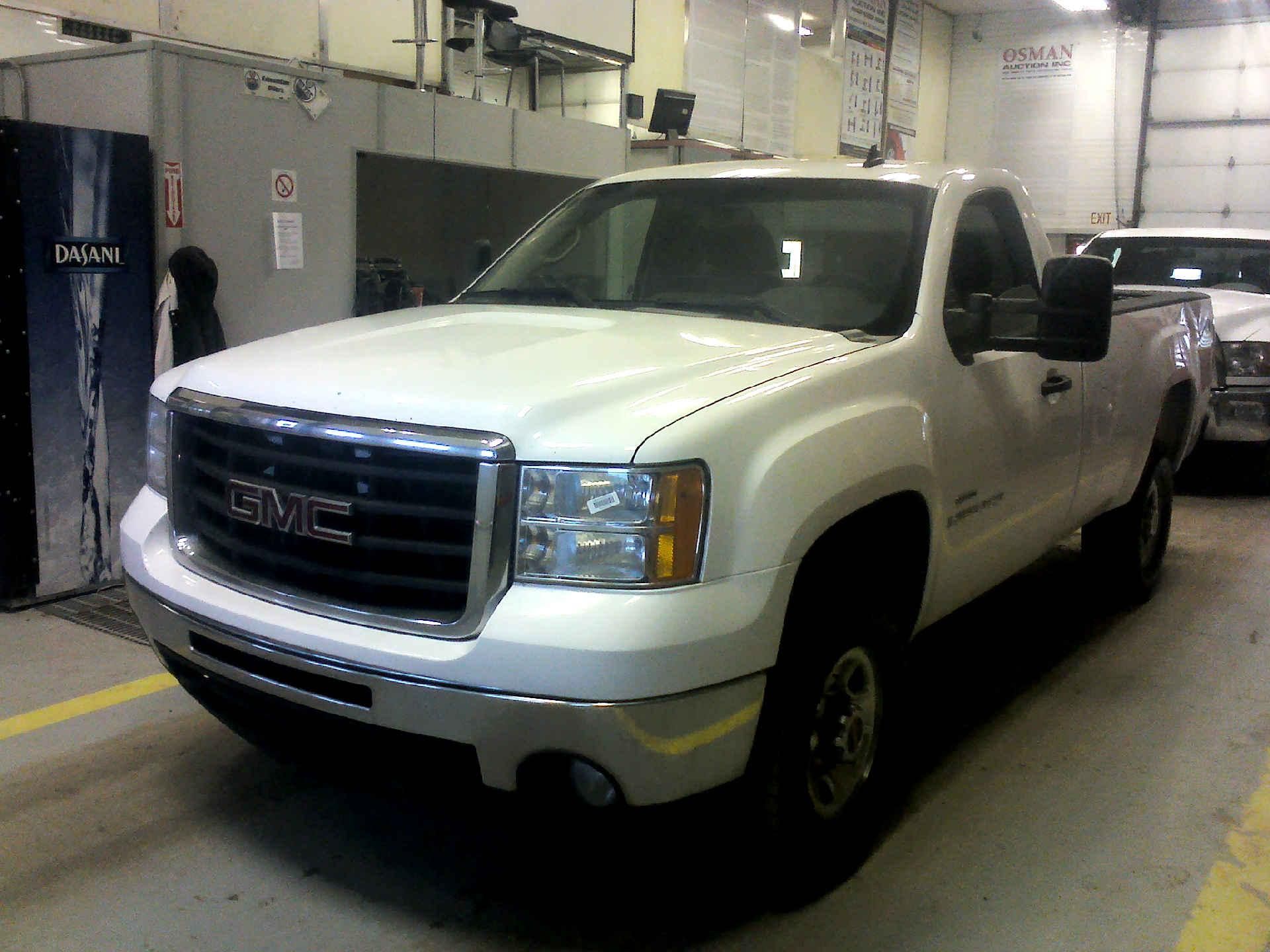 2007 GMC SIERRA 2500HD SLE1 4WD 6.6L V8 16V OHV TURBO DIESEL AUTOMATIC SN:1GTHK24677E584482