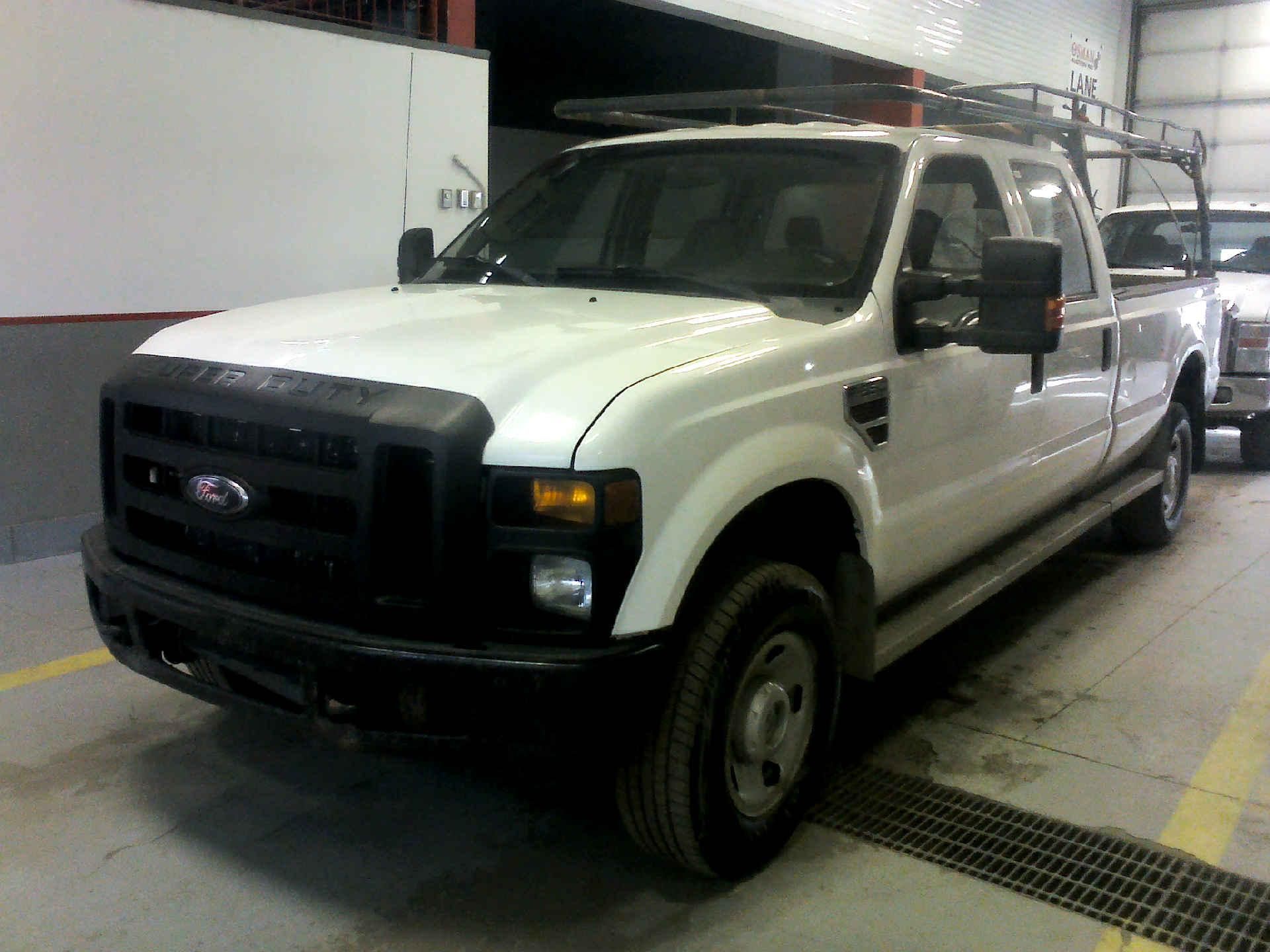 2008 FORD F-350 SD XL CREW CAB 4WD 6.4L V8 OHV 32V TURBO DIESEL AUTOMATIC SN:1FTWW31R18ED43535