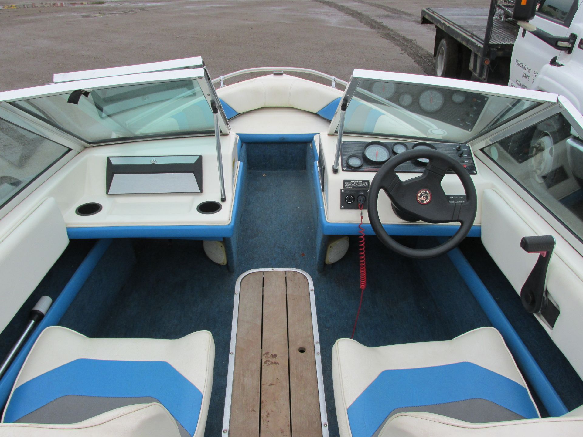 1992 SEASWIRL BOWRIDER 165SE OUTBOARD 115HP JOHNSON AUTOMATIC SN:BRCC057CE292 NOT REGISTERED NOTES: - Image 5 of 9