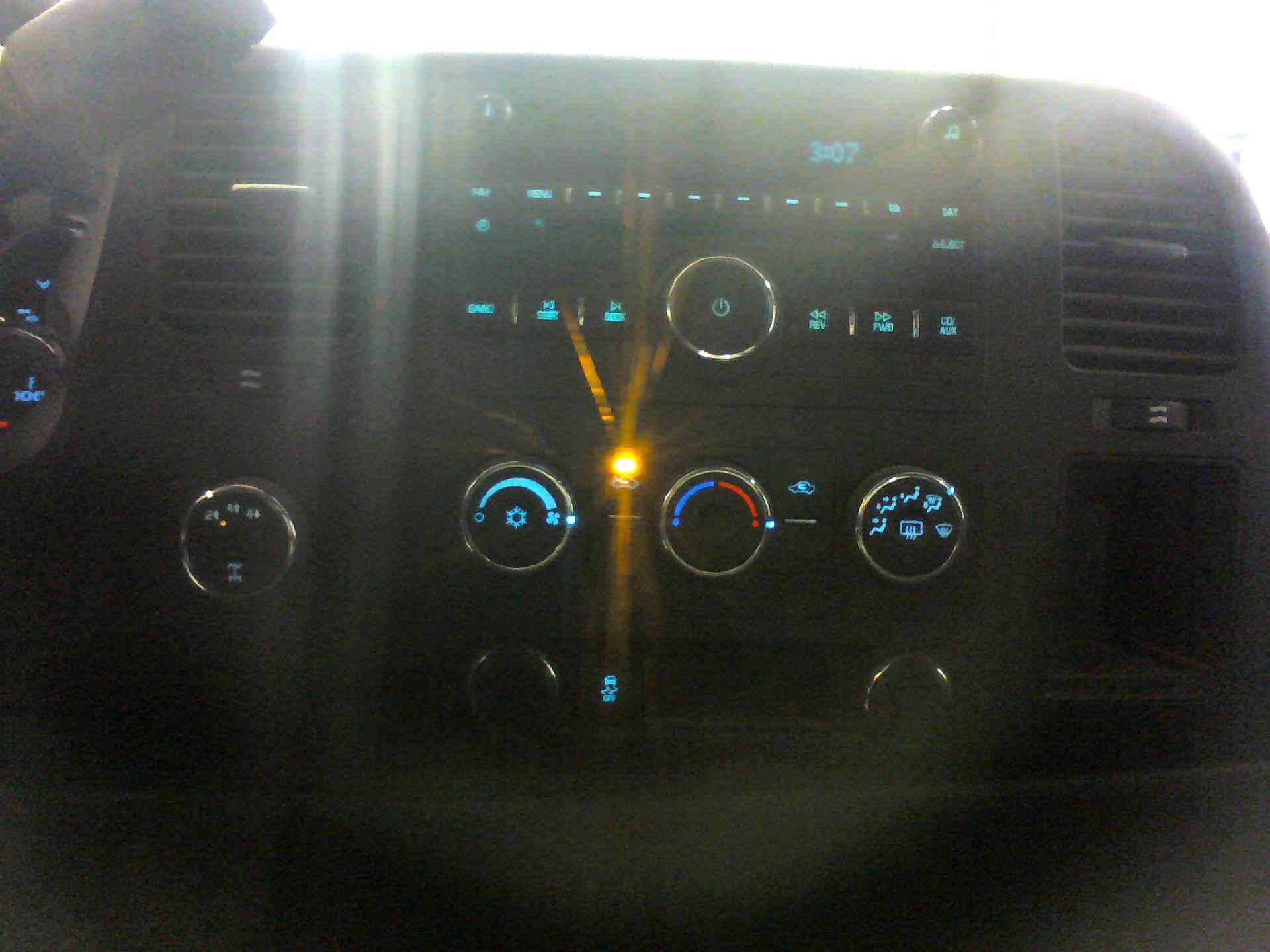 2012 GMC SIERRA 2500HD SLE QUAD CAB 4WD 6.0L V8 OHV 16V FFV AUTOMATIC SN:1GT220CG9CZ268380 OPTIONS: - Image 8 of 9