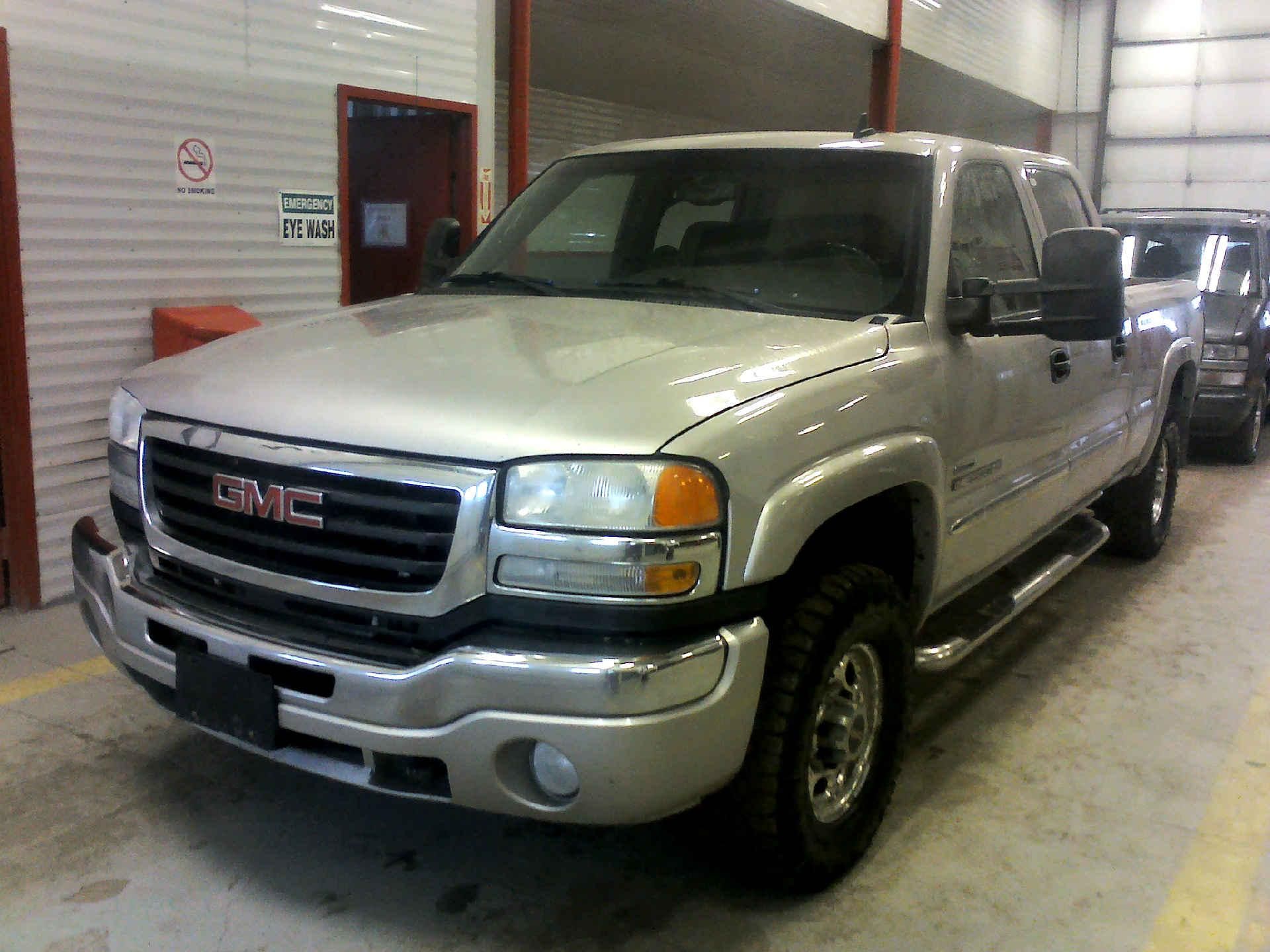 2007 GMC SIERRA 2500HD SLT CREW CAB 6.6L V8 OHV 32V TURBO DIESEL AUTOMATIC SN:1GTHK23D97F175751