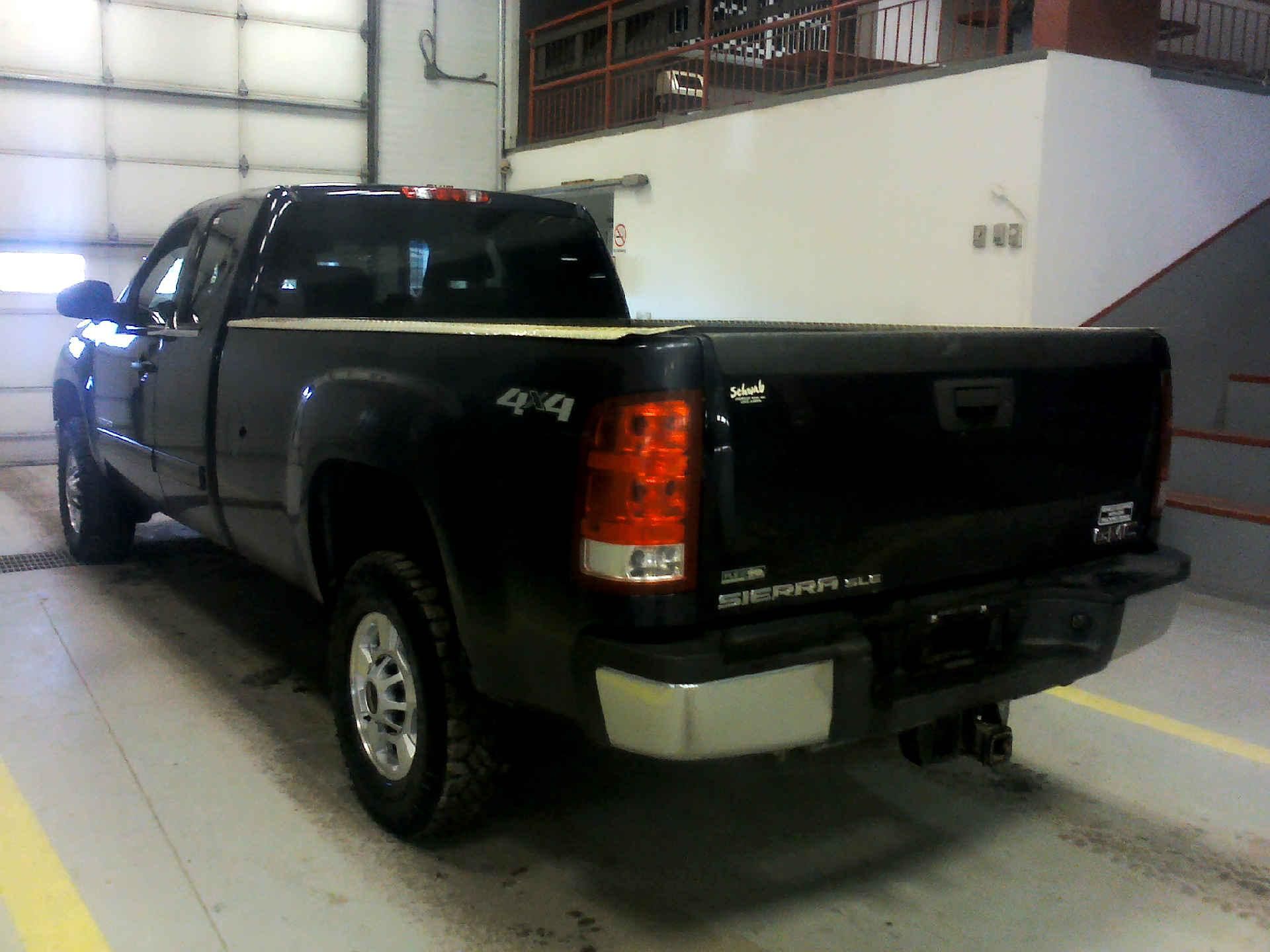 2012 GMC SIERRA 2500HD SLE QUAD CAB 4WD 6.0L V8 OHV 16V FFV AUTOMATIC SN:1GT220CG1CZ173635 OPTIONS: - Image 2 of 9