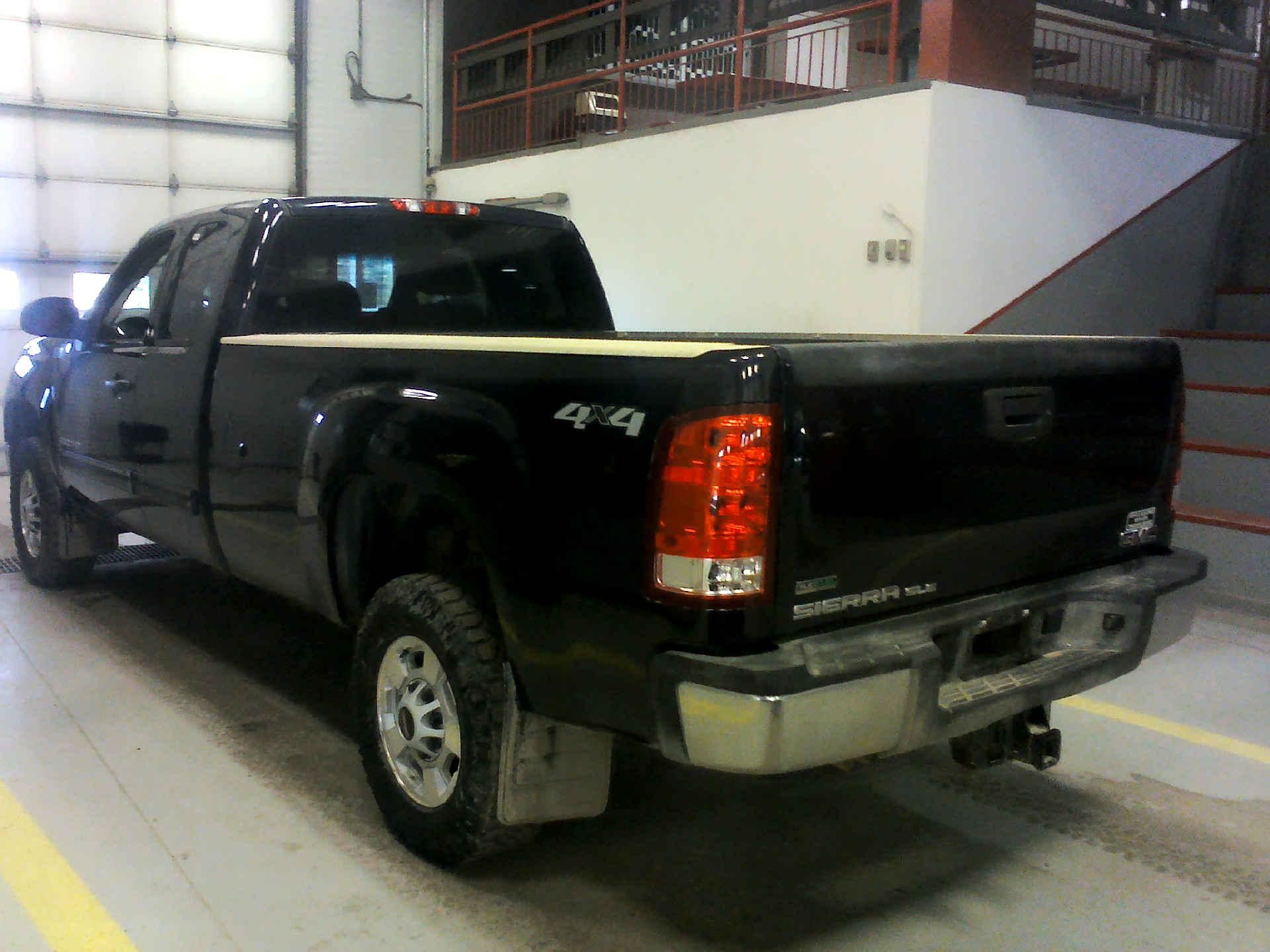 2012 GMC SIERRA 2500HD SLE QUAD CAB 4WD 6.0L V8 OHV 16V FFV AUTOMATIC SN:1GT220CG6CZ273827 OPTIONS: - Image 2 of 9