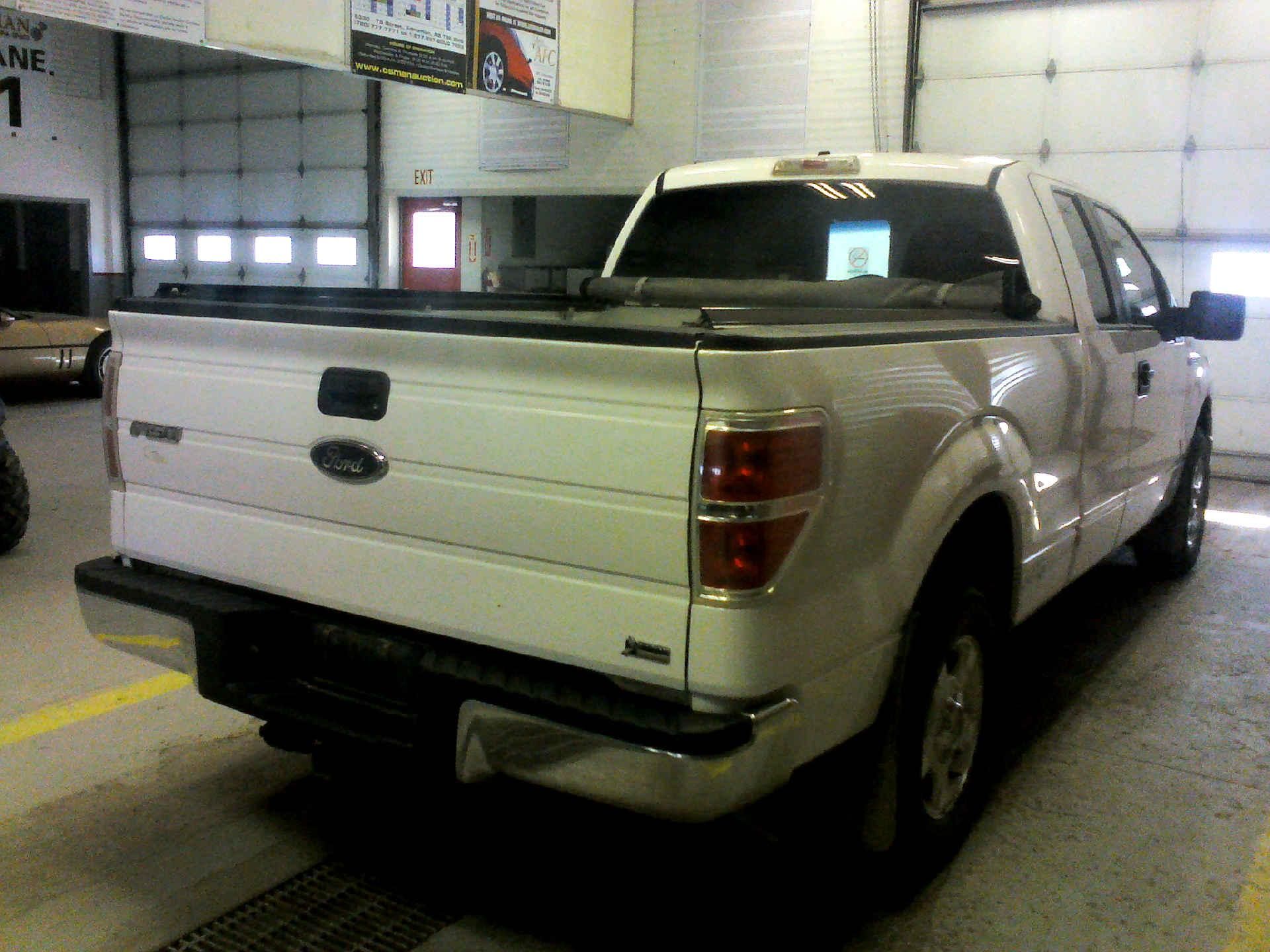 2010 FORD F-150 XLT SUPERCAB 6.5-FT. BED 4WD 5.4L V8 SOHC 24V FFV AUTOMATIC SN:1FTFX1EV6AFC00833 - Image 4 of 9