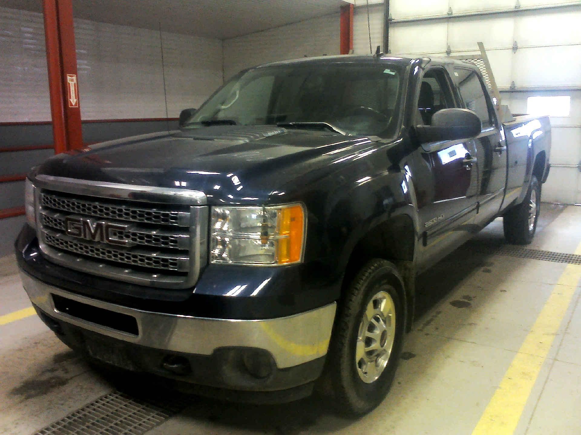 2012 GMC SIERRA 2500HD SLE CREW CAB 4WD 6.0L V8 OHV 16V FFV AUTOMATIC SN:1GT120CG4CF145969 OPTIONS: