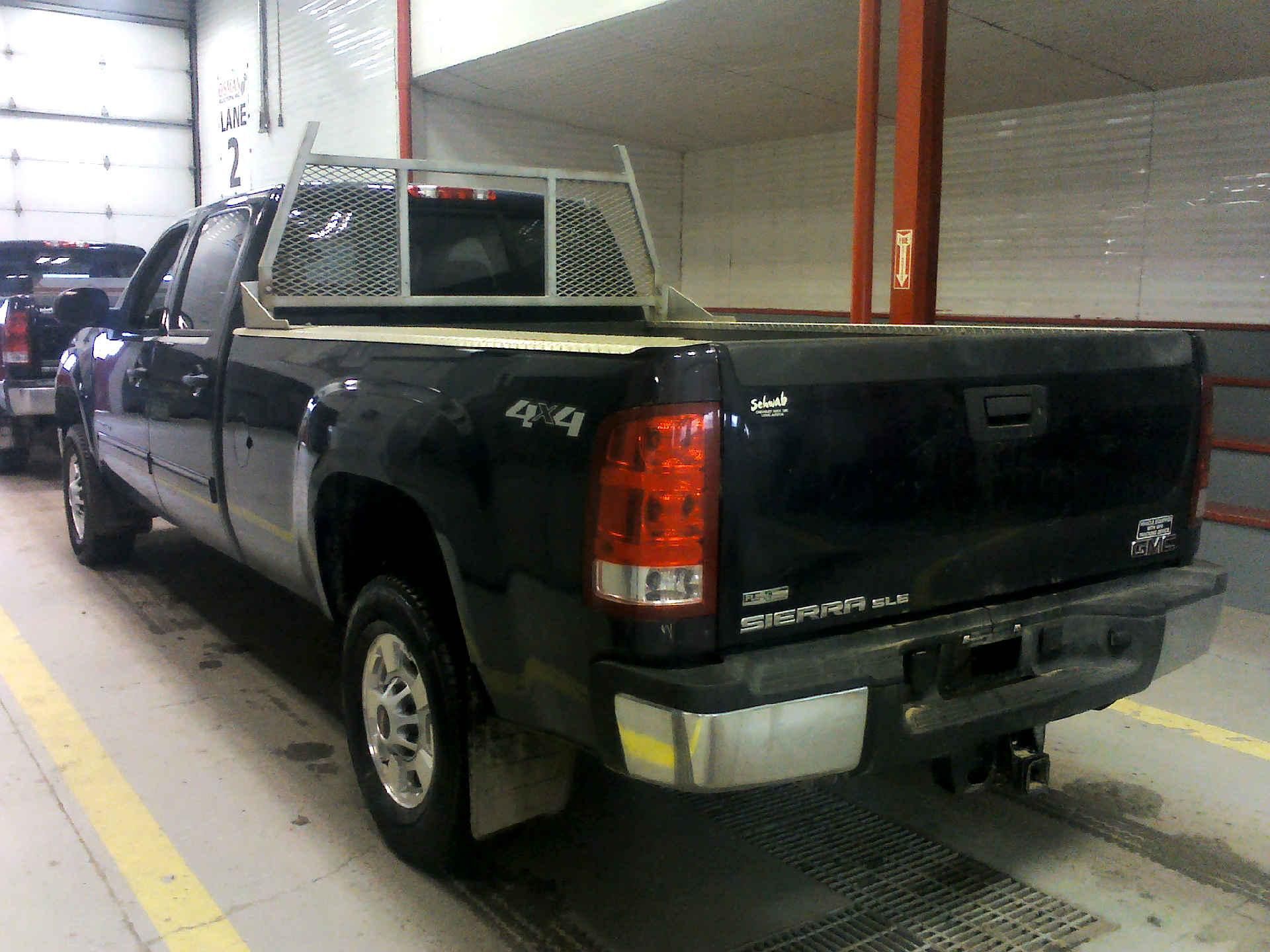 2012 GMC SIERRA 2500HD SLE CREW CAB 4WD 6.0L V8 OHV 16V FFV AUTOMATIC SN:1GT120CG4CF145969 OPTIONS: - Image 2 of 9