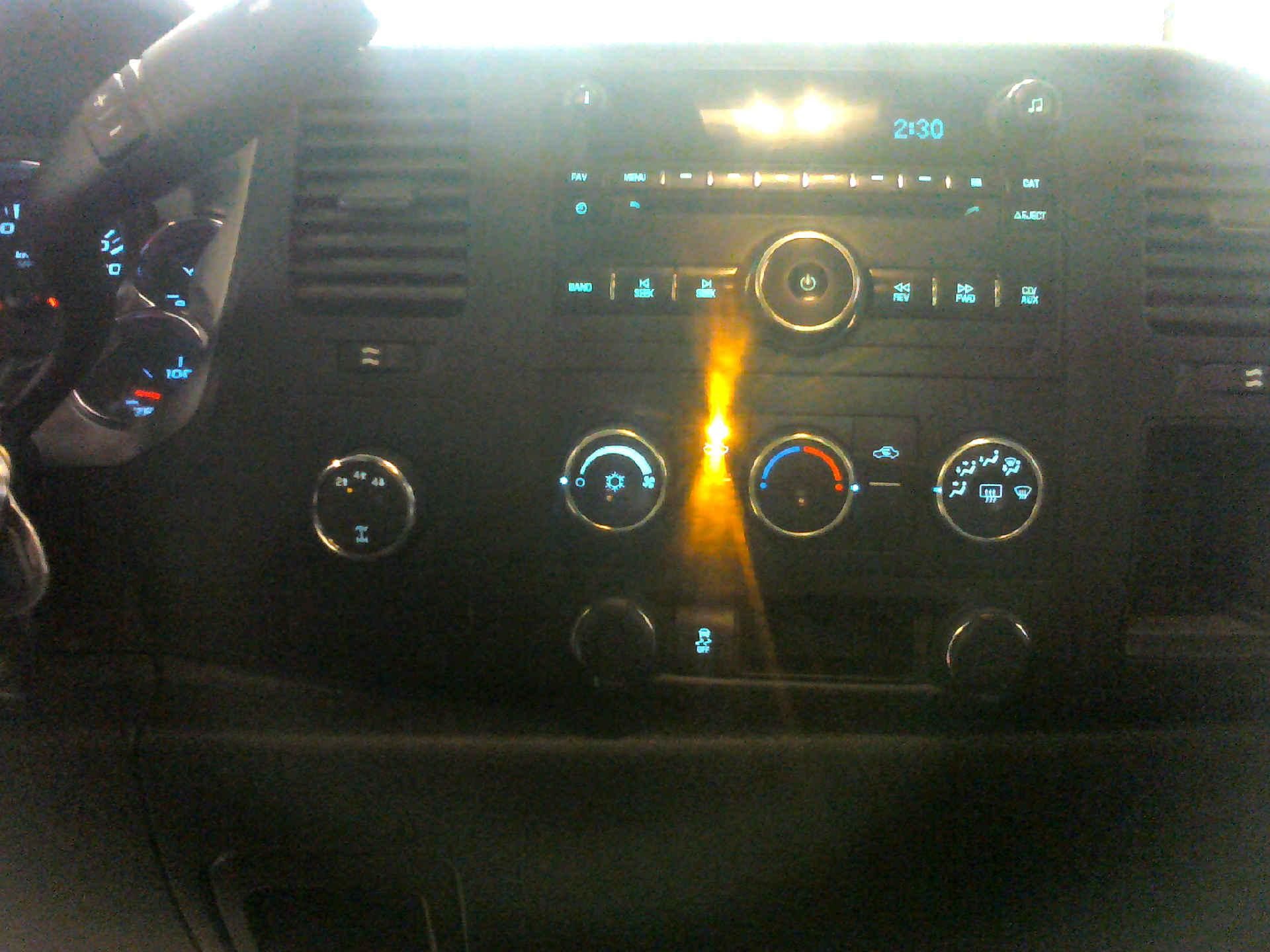 2012 GMC SIERRA 2500HD SLE EXT. CAB 4WD 6.0L V8 OHV 16V FFV AUTOMATIC SN:1GT220CG9CZ179215 OPTIONS: - Image 8 of 9