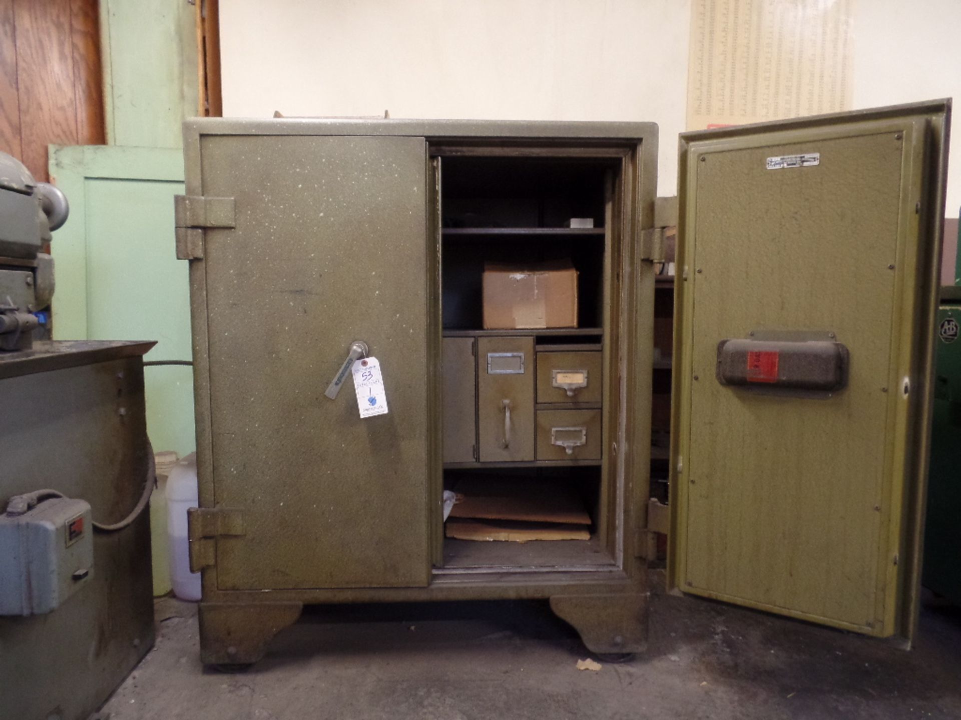 Meilink 27" x 39" x 46" Height Class C 2-Door Safe