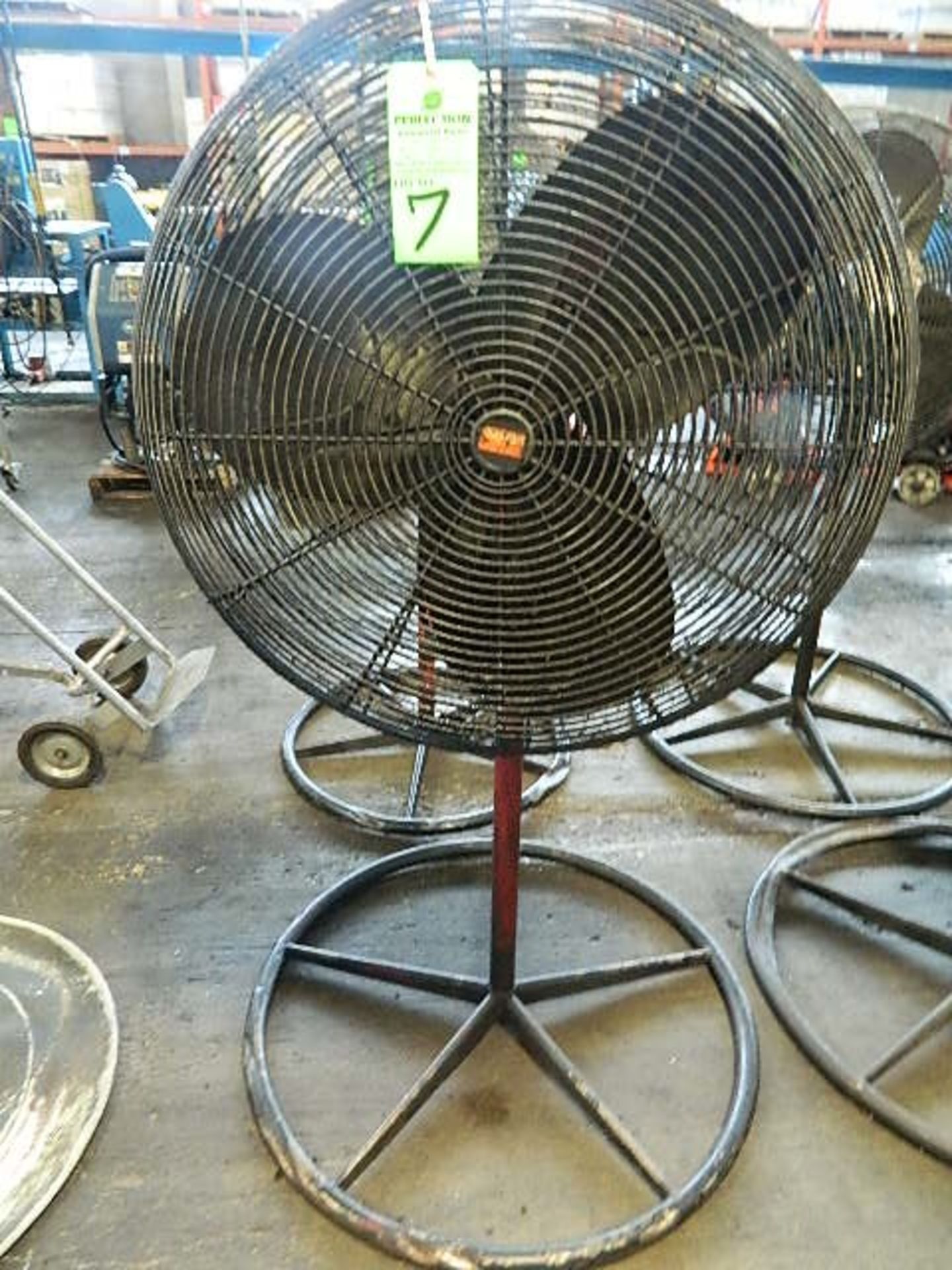 Dayton 32" Pedestal Fan