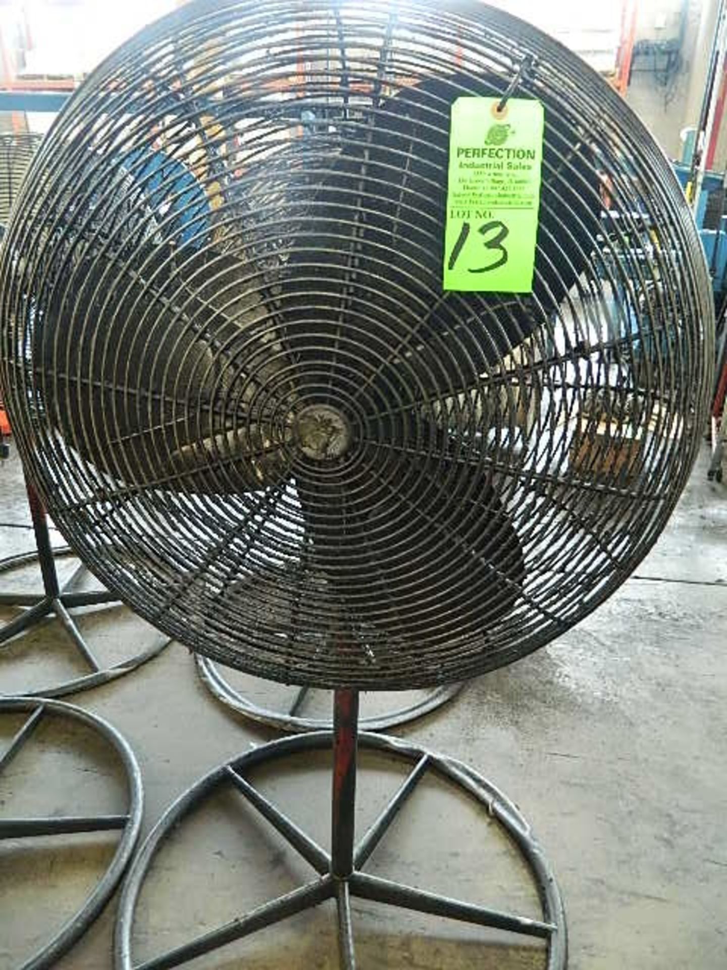 Dayton 32" Pedestal Fan