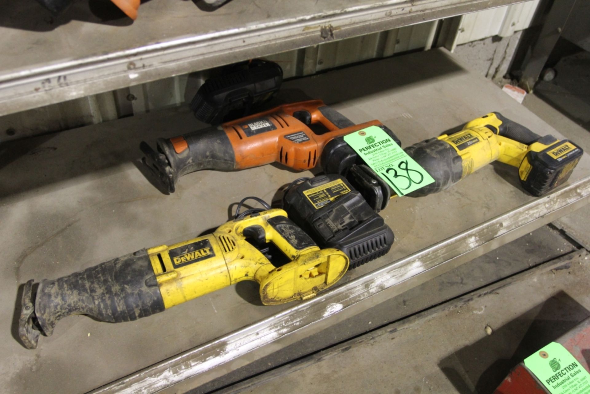 Lot of (2) Dewalt Reciprocating Saws (1 Battery) and Black & Decker Reciprocating Saw w/ Battery