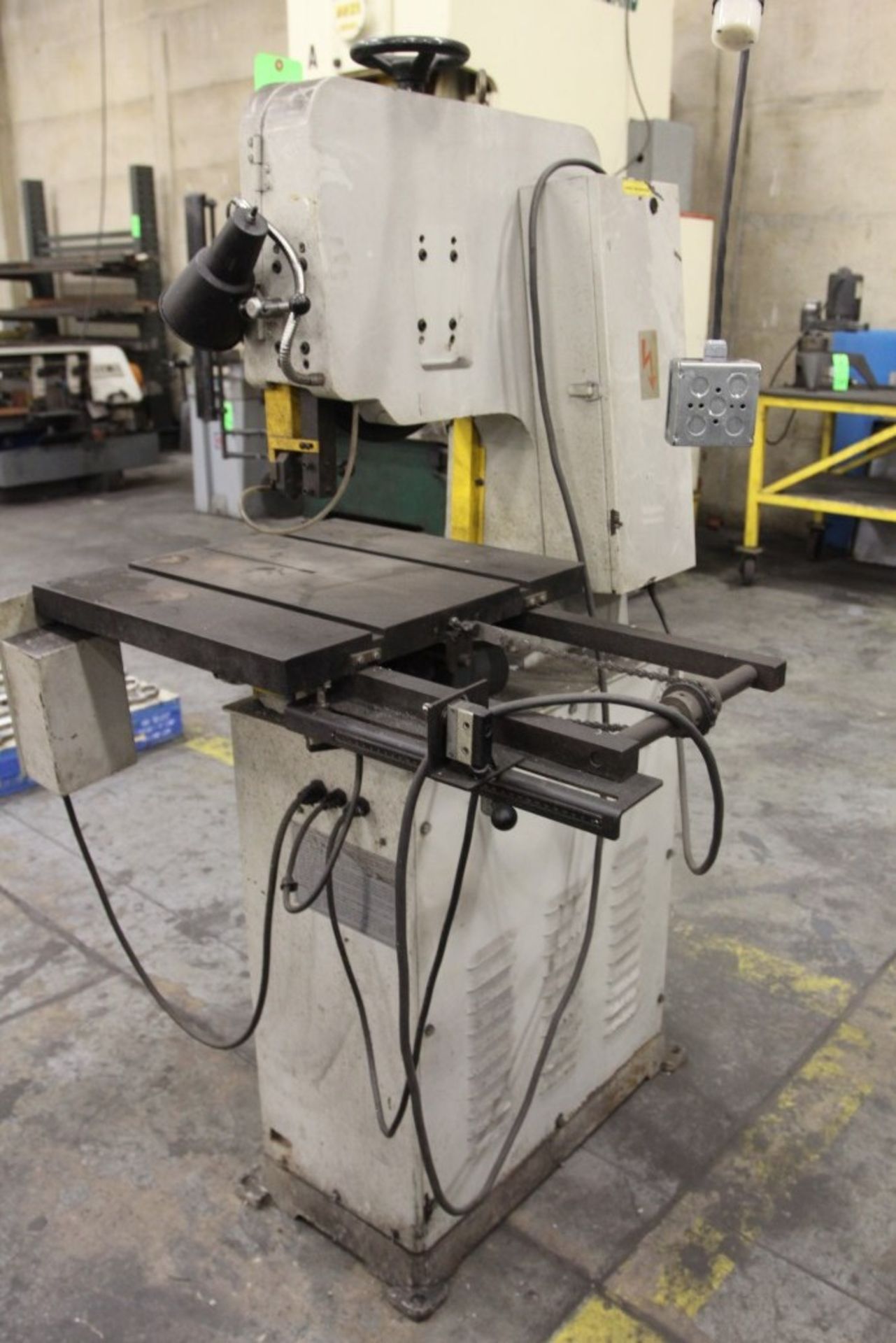 MSC 09514888 Vertical Bandsaw; 14" Throat; 20" x 22" Table; (Location: Ogden Plant) - Image 2 of 4