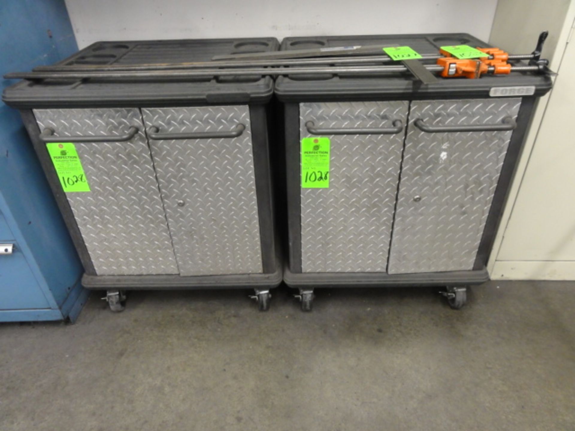 Lot of (2) Forge 2-Door Wall Mount Diamond Plate Storage Cabinets, (2) Forge 2-Door Castered - Image 5 of 7