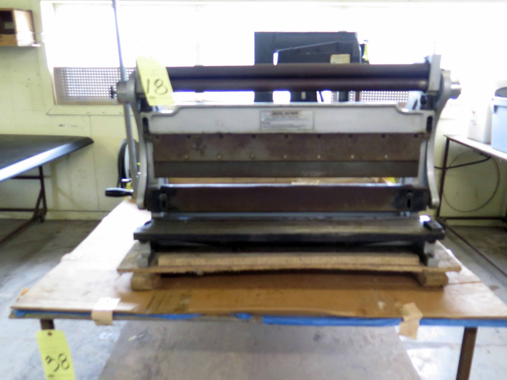 SHEETMETAL BRAKE, ROLL & SHEAR COMBINATION, CENTRAL MACHINERY, 30"W. x 20 ga. max. material