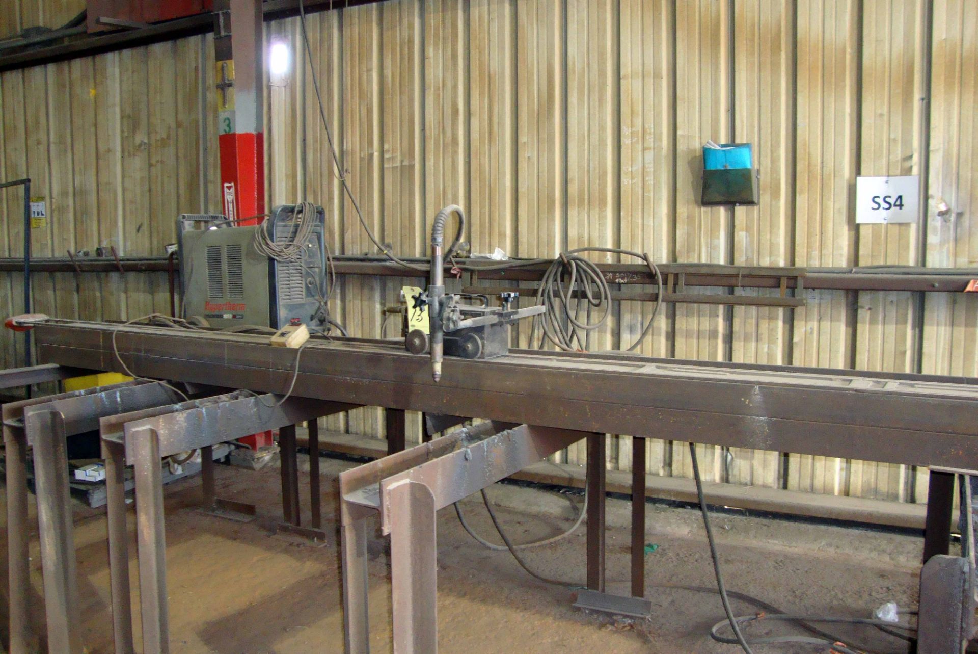 PLASMA CUTTER, HYPERTHERM POWERMAX MDL. 1650 G3 SERIES, Bug-O track burner, approx. 25' track, S/N - Image 3 of 3