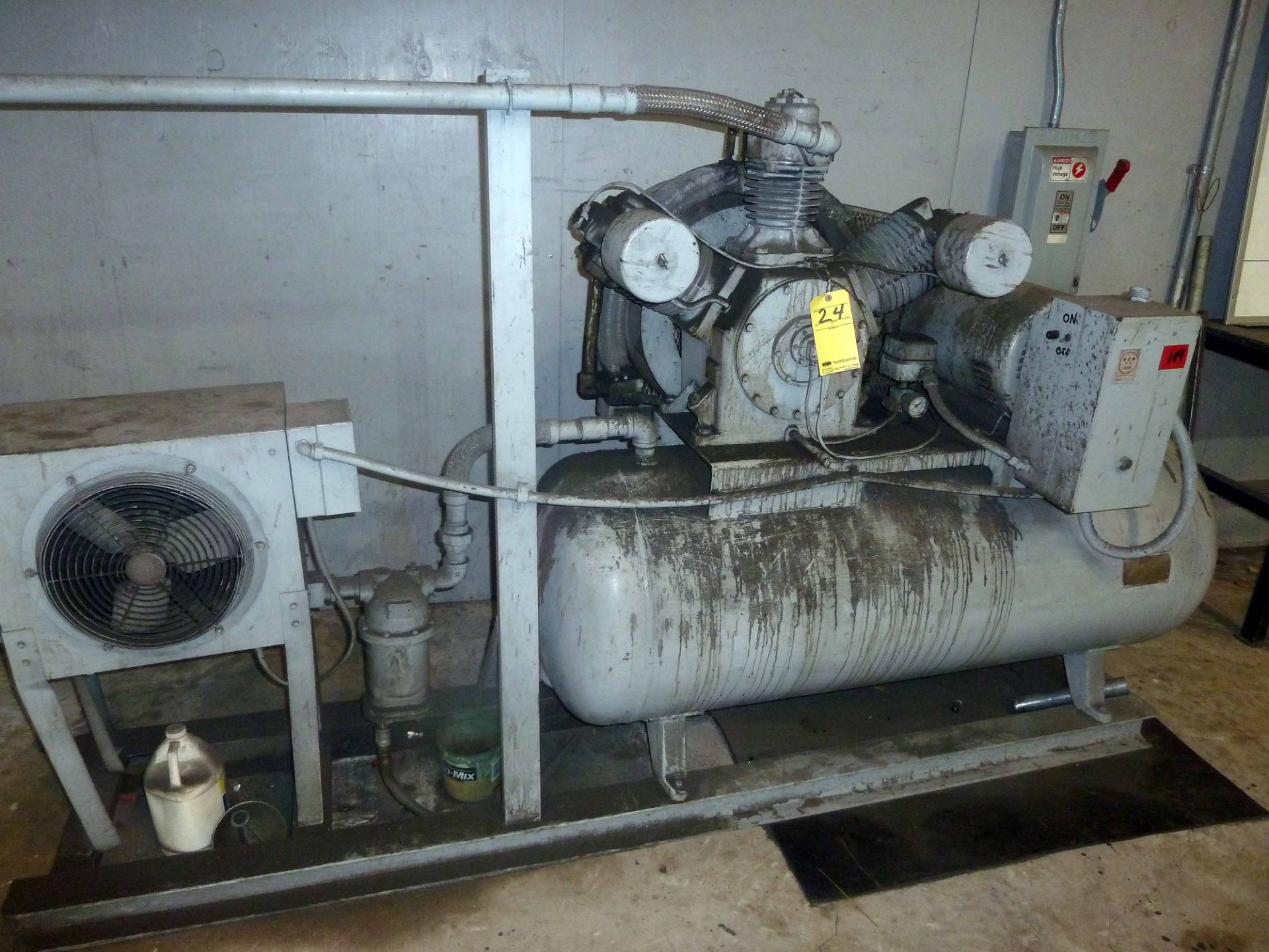 RECIPROCATING TYPE AIR COMPRESSOR, CAMPBELL  HAUSFELD, 25 HP 3-STAGE,  horiz. air receiver,