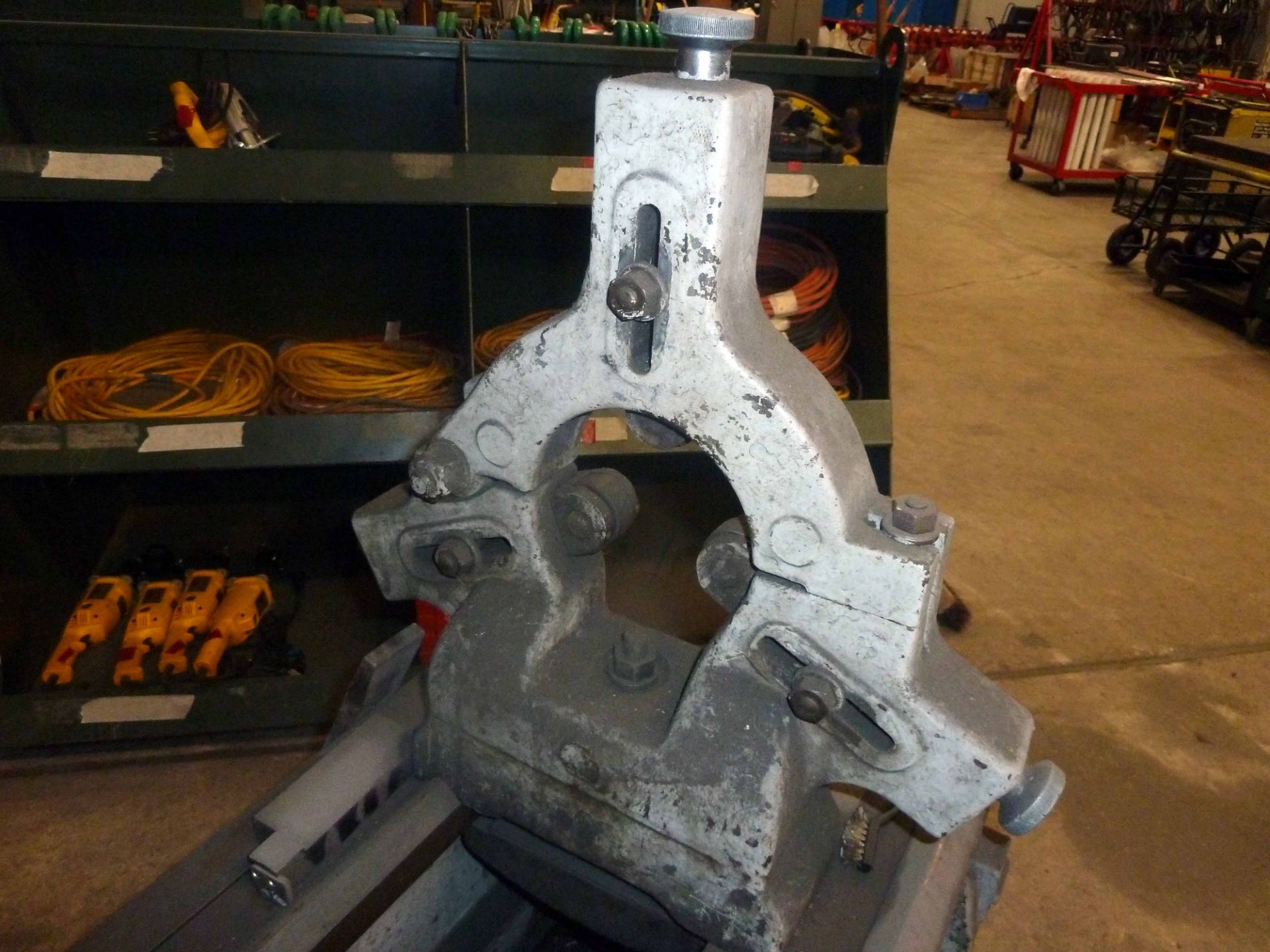 ENGINE LATHE, MONARCH 20.5" X 72", Mdl. 18"C, 14-600 RPM, 15" 3-jaw chuck, Aloris tool post, - Image 4 of 6