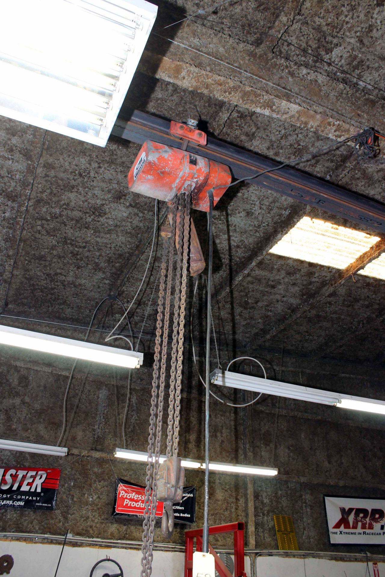 MONORAIL, 36', CM 2 T. elec. chain hoist