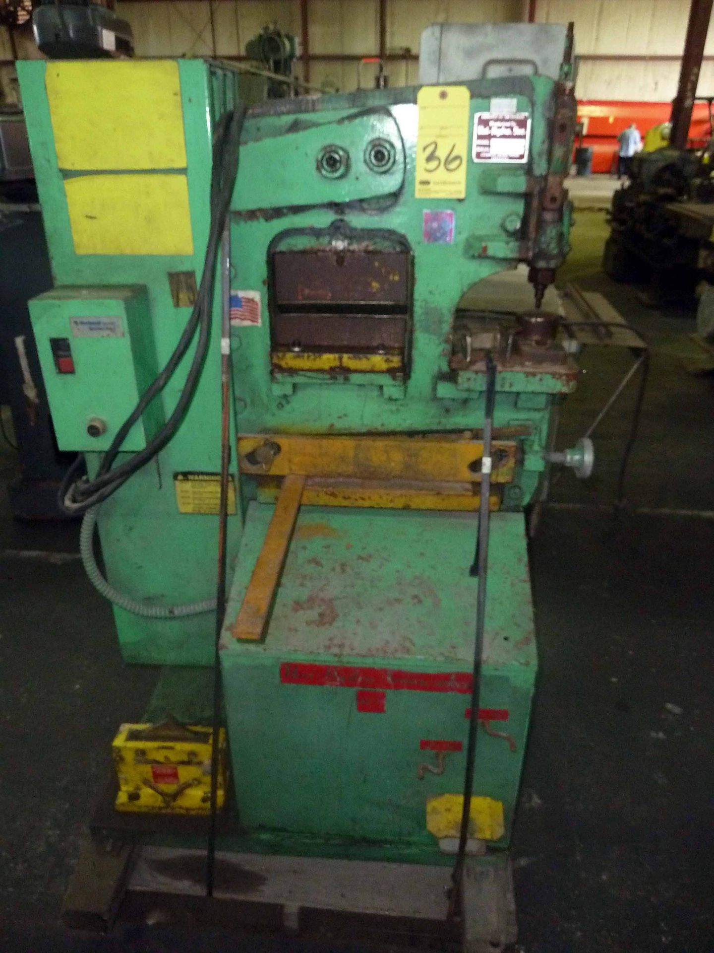 IRONWORKER, DVORAK MDL. UNI-HYDRO 42-14, 42 T. cap., S/N 3P4496