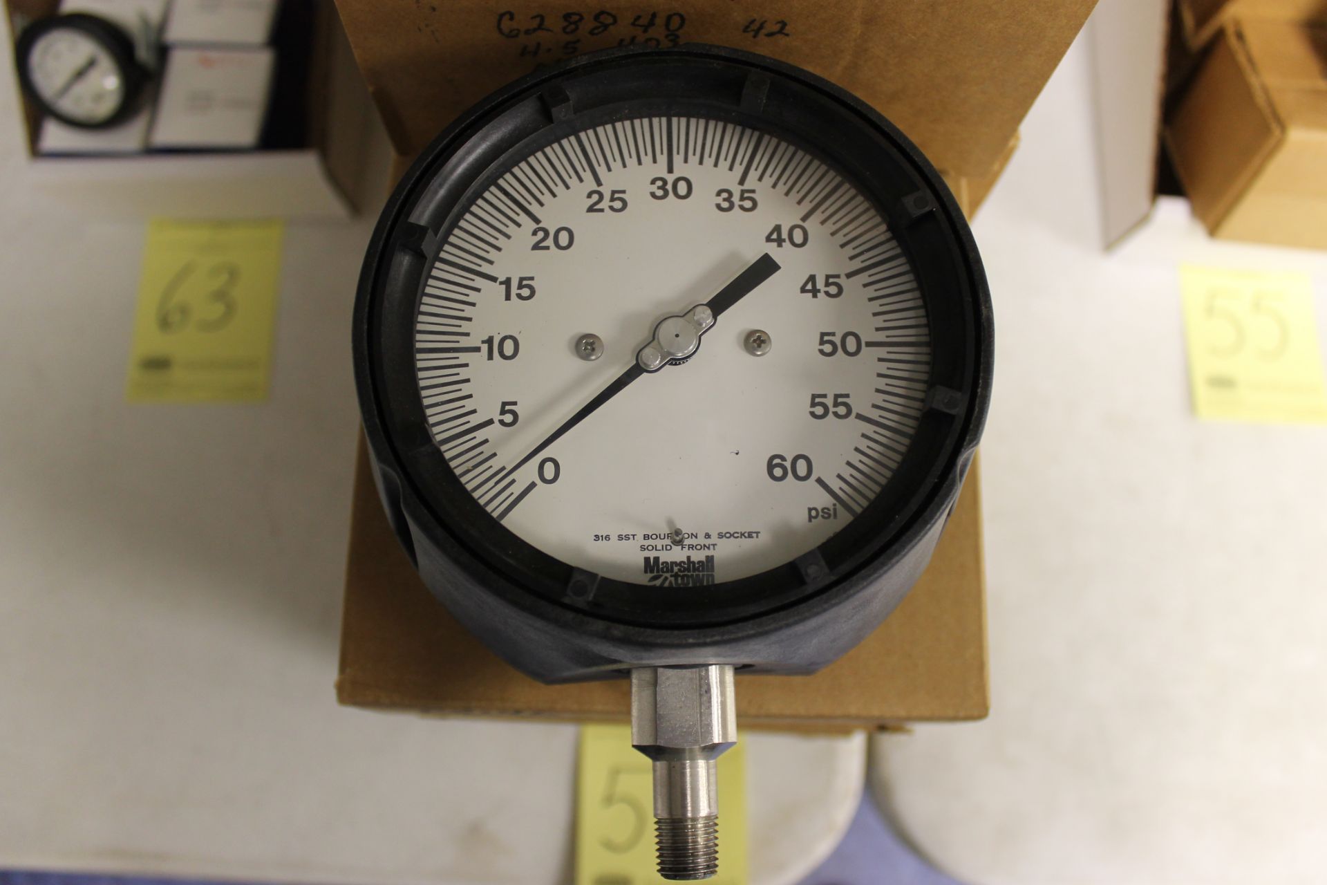 LOT OF UNUSED PRESSURE GAUGES, (Approx. 15)  MARSHALLTOWN, 4.5", 403, 0/60 PSI, 1/4" bottom