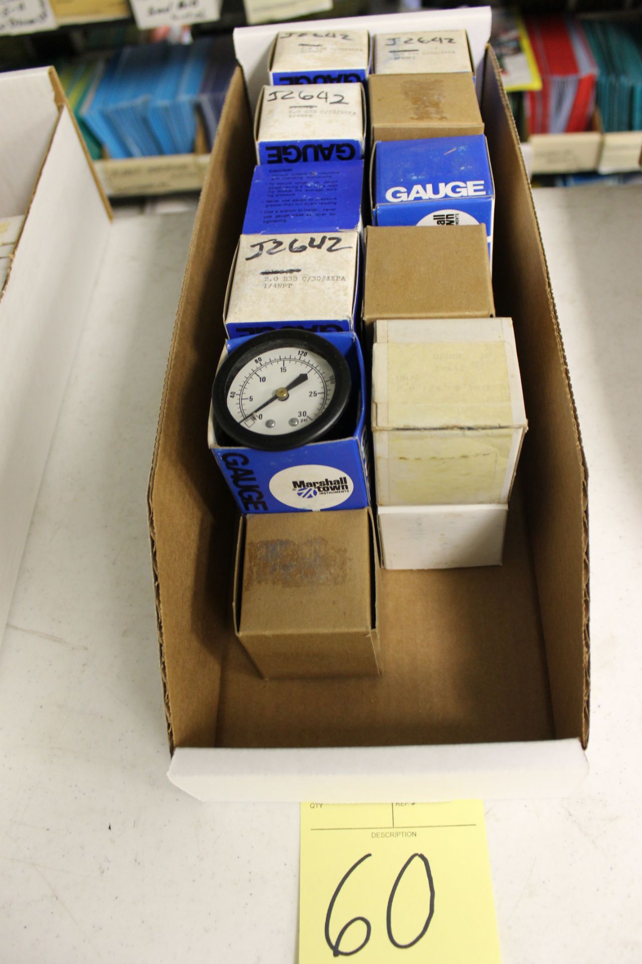 LOT OF UNUSED PRESSURE GAUGES, (Approx. 19)  MARSHALLTOWN, 2.0", 23B, 0/30+200 KPA, back connection,