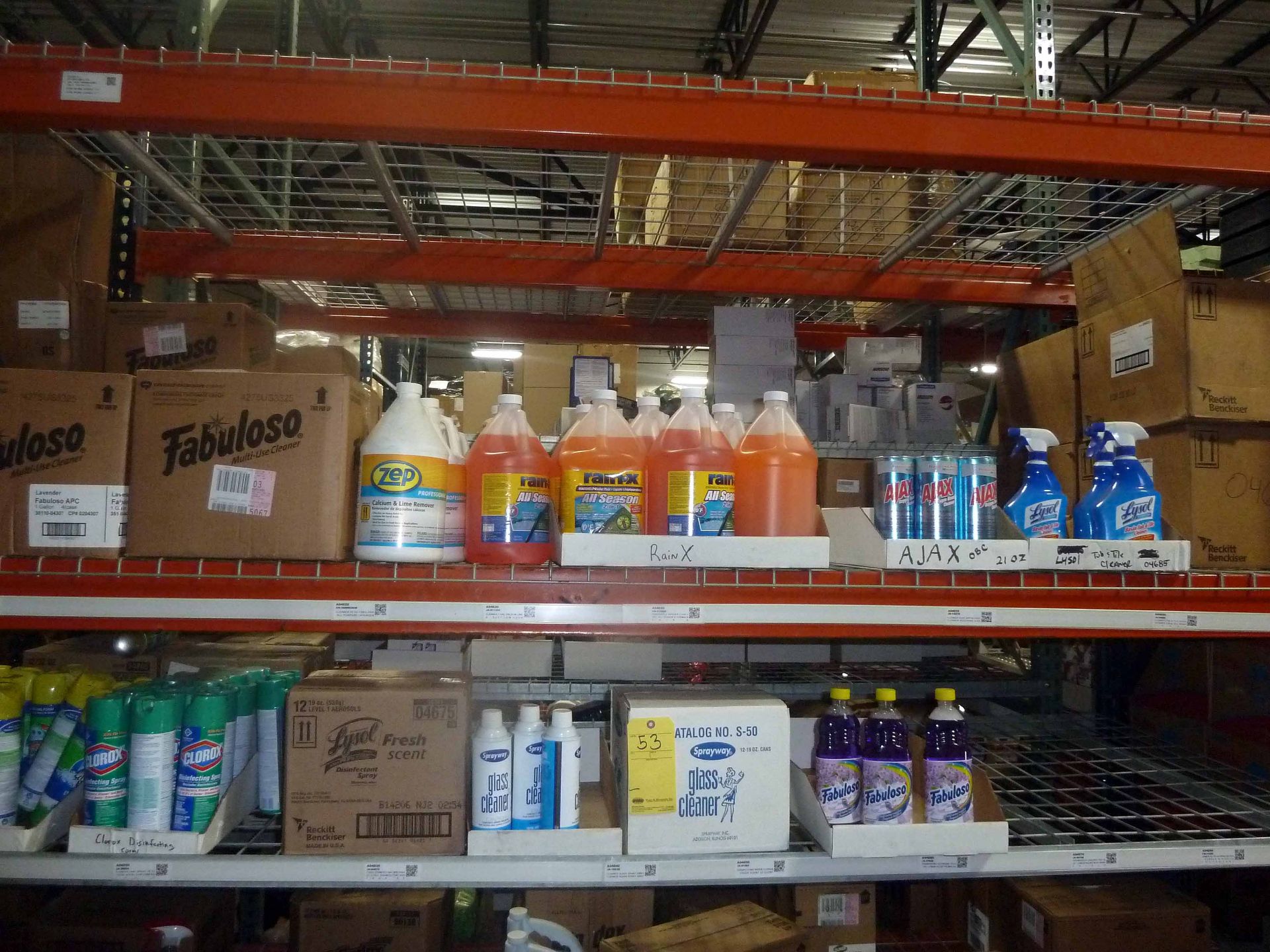 LOT OF CLEANING SUPPLIES: Fabuloso, Lysol, Spray Away glass cleaner, Ajax, Rain-X windshield wiper