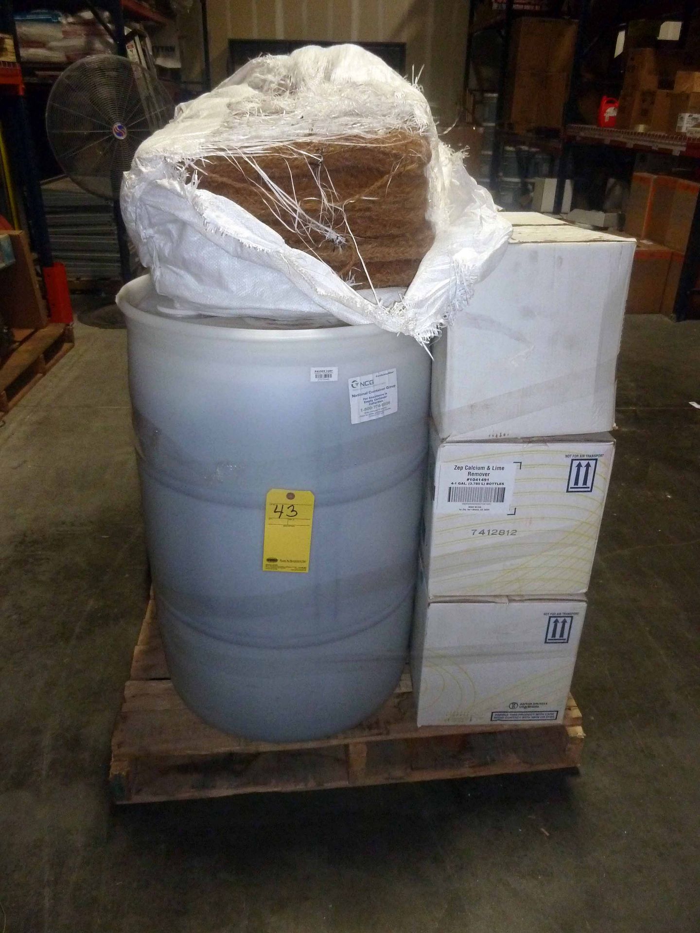 LOT CONSISTING OF ZEP H.D. DEGREASER, ZEP CALCIUM & LIME REMOVER & COCO MATS  LOCATED IN HOUSTON,