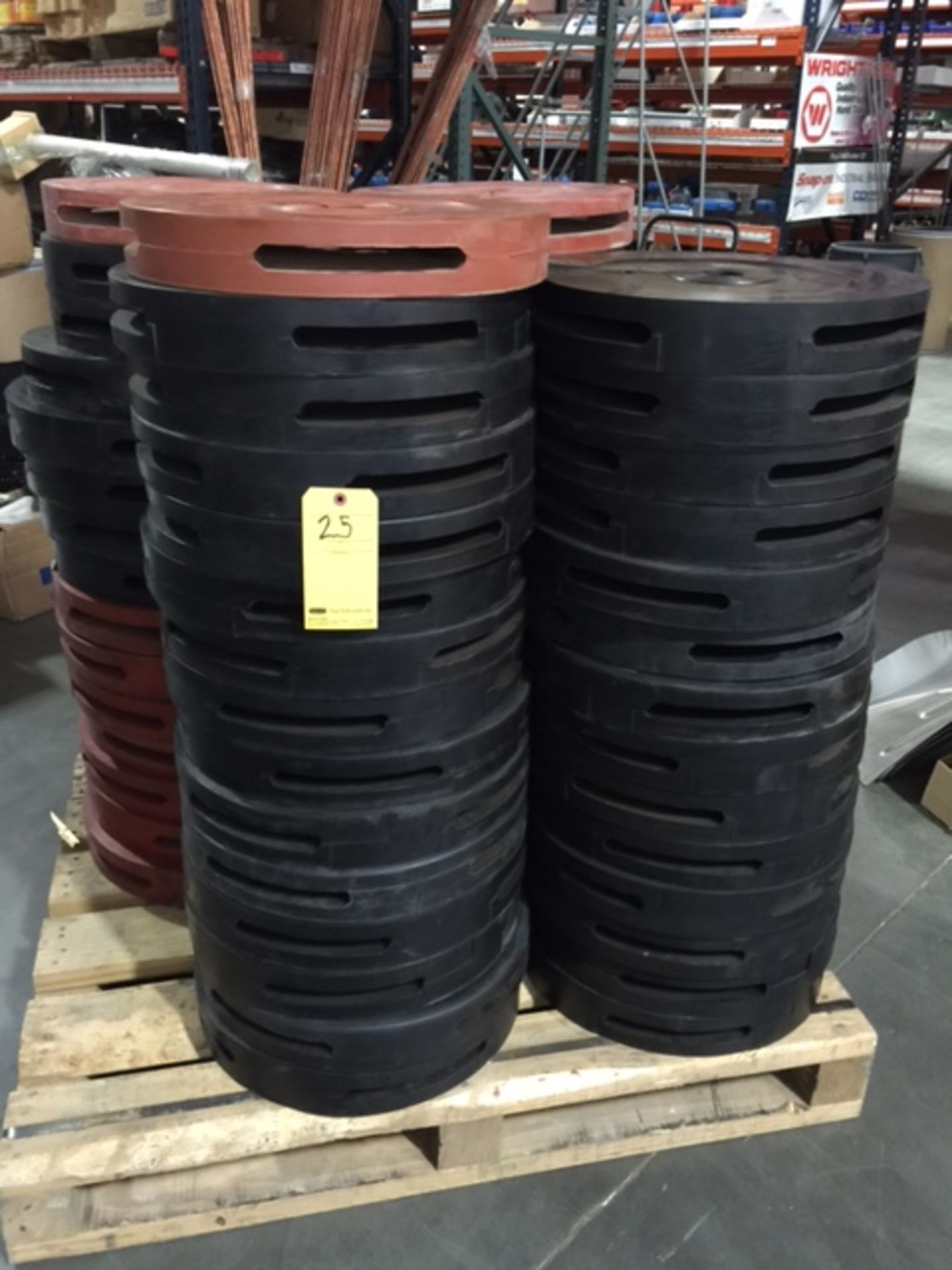 LOT OF SPLIT DUAL PIPE WIPES: black rubber & neoprene, 17", 19" & 22"  LOCATED IN HOUSTON, TX