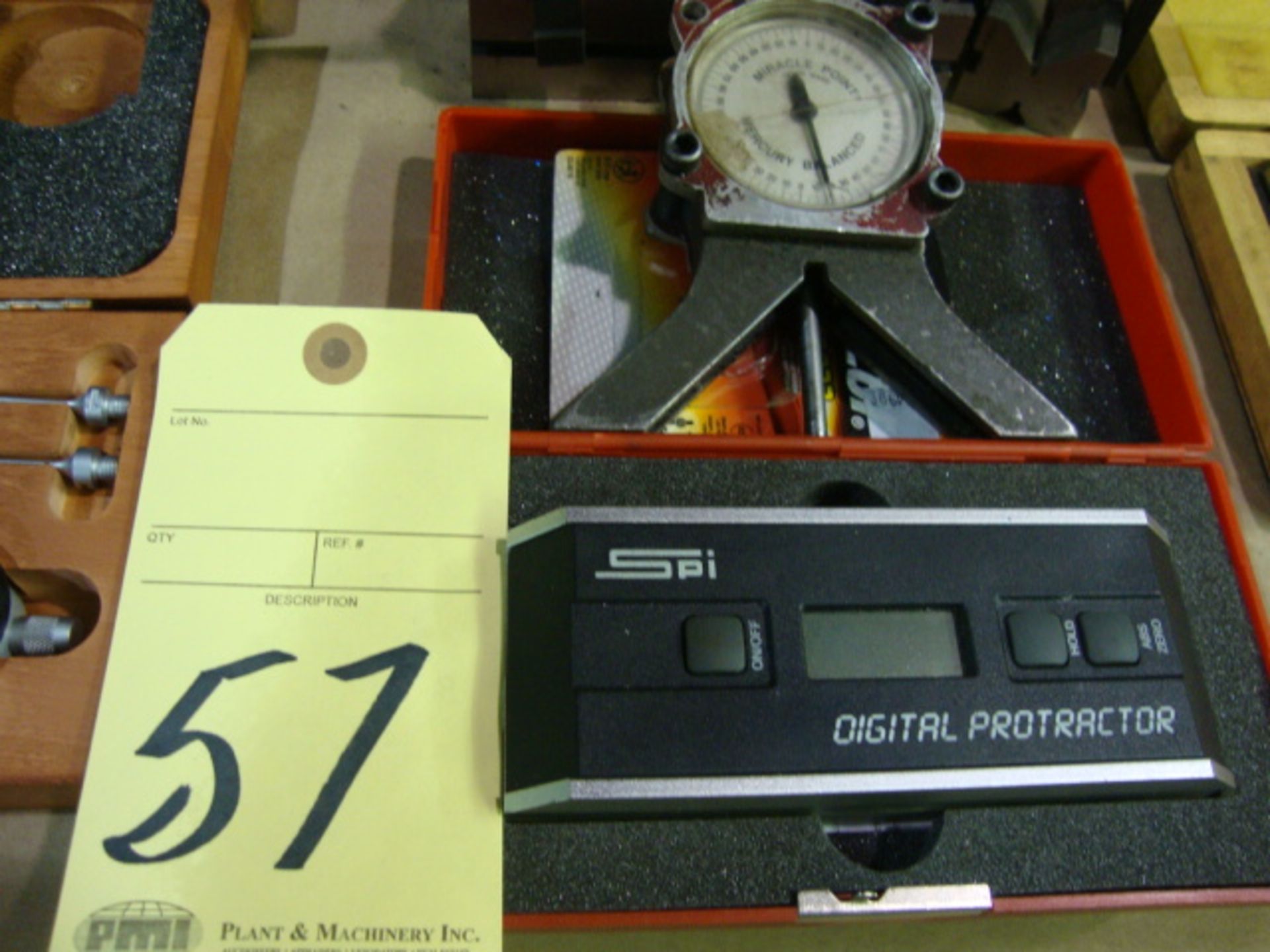 LOT CONSISTING OF MIRACLE POINT CENTER FINDERS & SPI DIGITAL PROTRACTOR