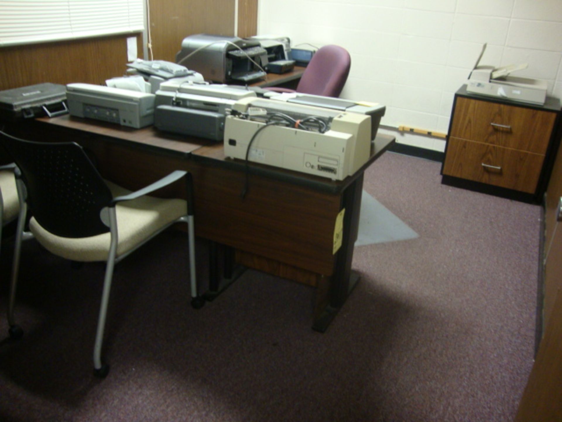 LOT OF OFFICE FURNITURE: desk, chair, bookcase