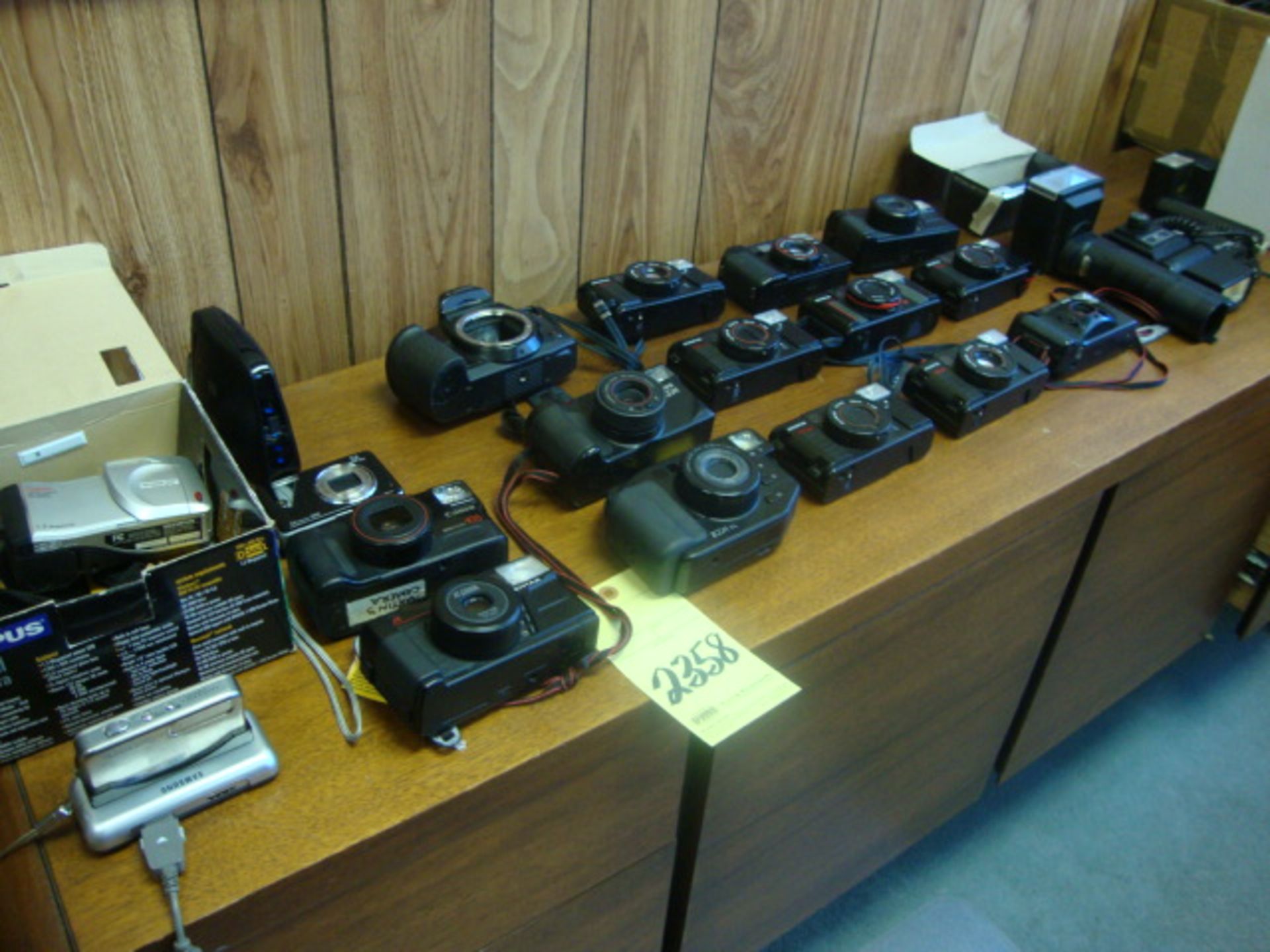 LOT OF CAMERAS, 35mm, assorted