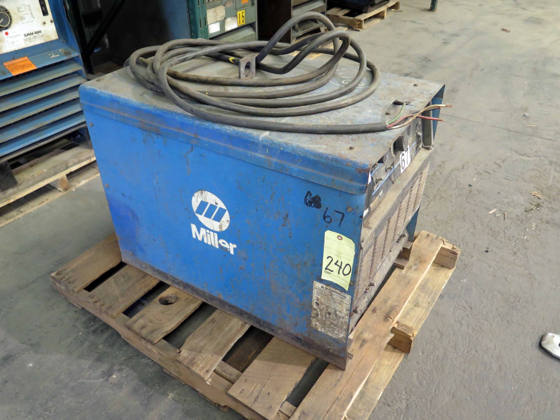 WELDING MACHINE, MILLER DIMENSION 652 - 650 AMP POWER SOURCE, S/N KJ102512