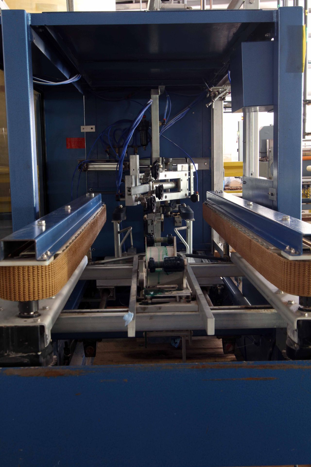 CASE ERECTOR, DURABLE PACKAGING MDL. TGA2001, 20 CPM case erector & bottom tape sealer, S/N 040497E - Image 4 of 6