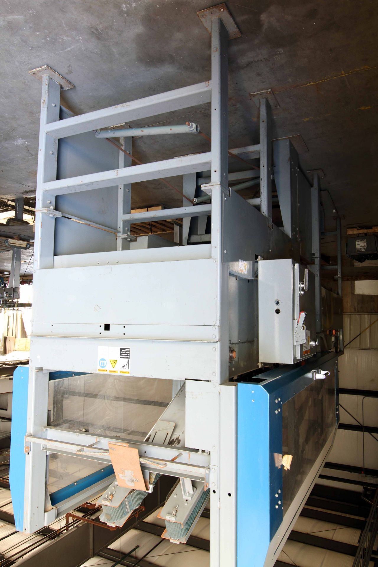 HIGH SPEED BOTTLE UNLOADER/RESHIPPER DEGREASER, A.B.C. PACKAGING MDL. 49, S/N 23357 - Image 3 of 5